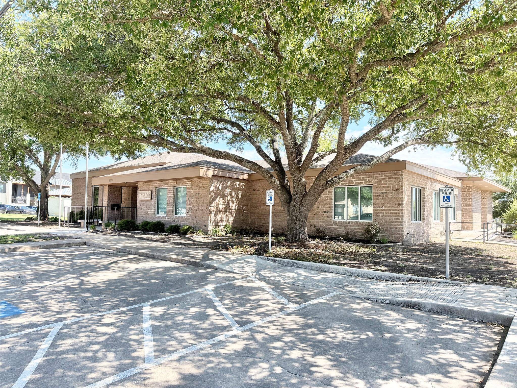 1110 Broadway Broadway, Marble Falls, TX 78654
