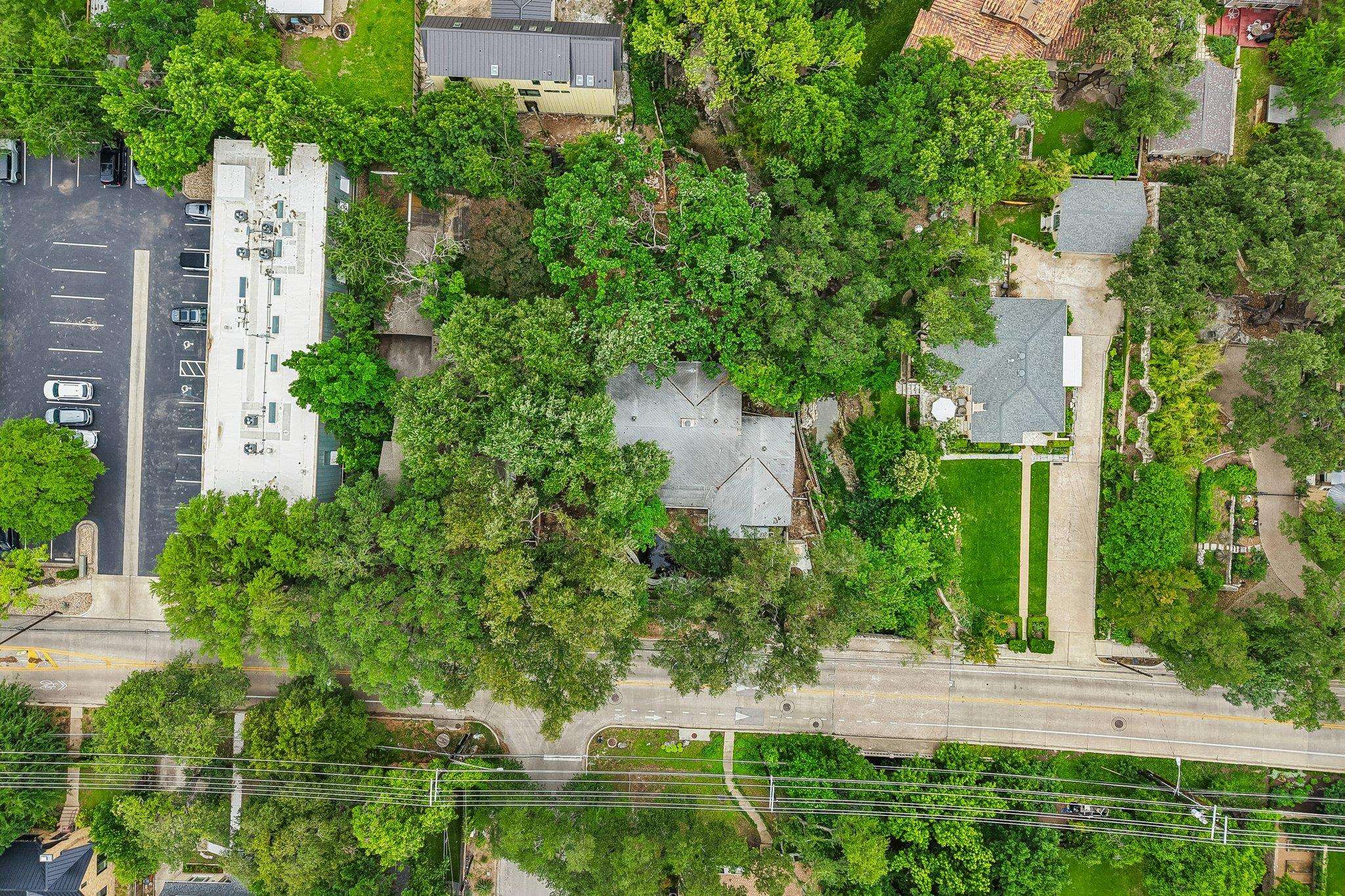 801 E 32nd ST, Austin, TX 78705