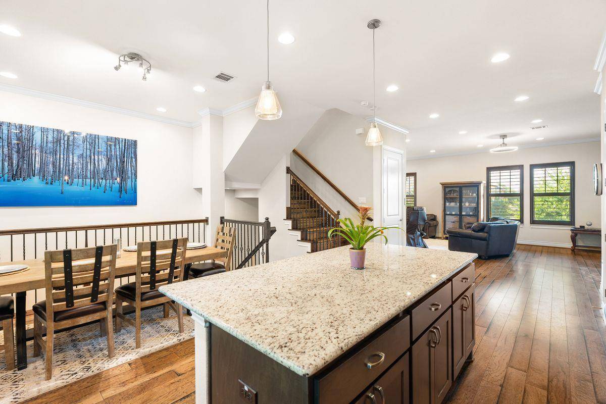 1116 Highknoll LN, Georgetown, TX 78628