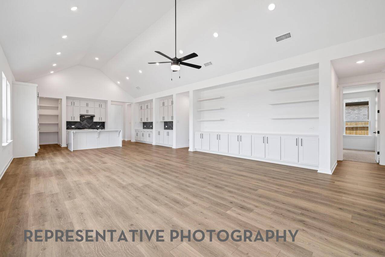 503 Outrider CT, Liberty Hill, TX 78642