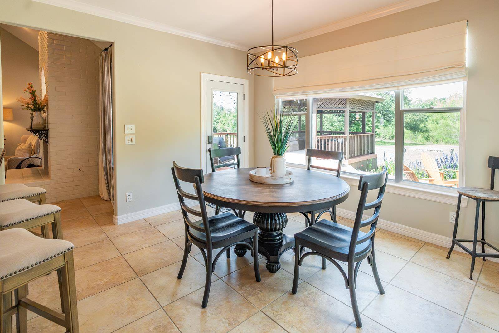 511 Broken Lance DR, Dripping Springs, TX 78620