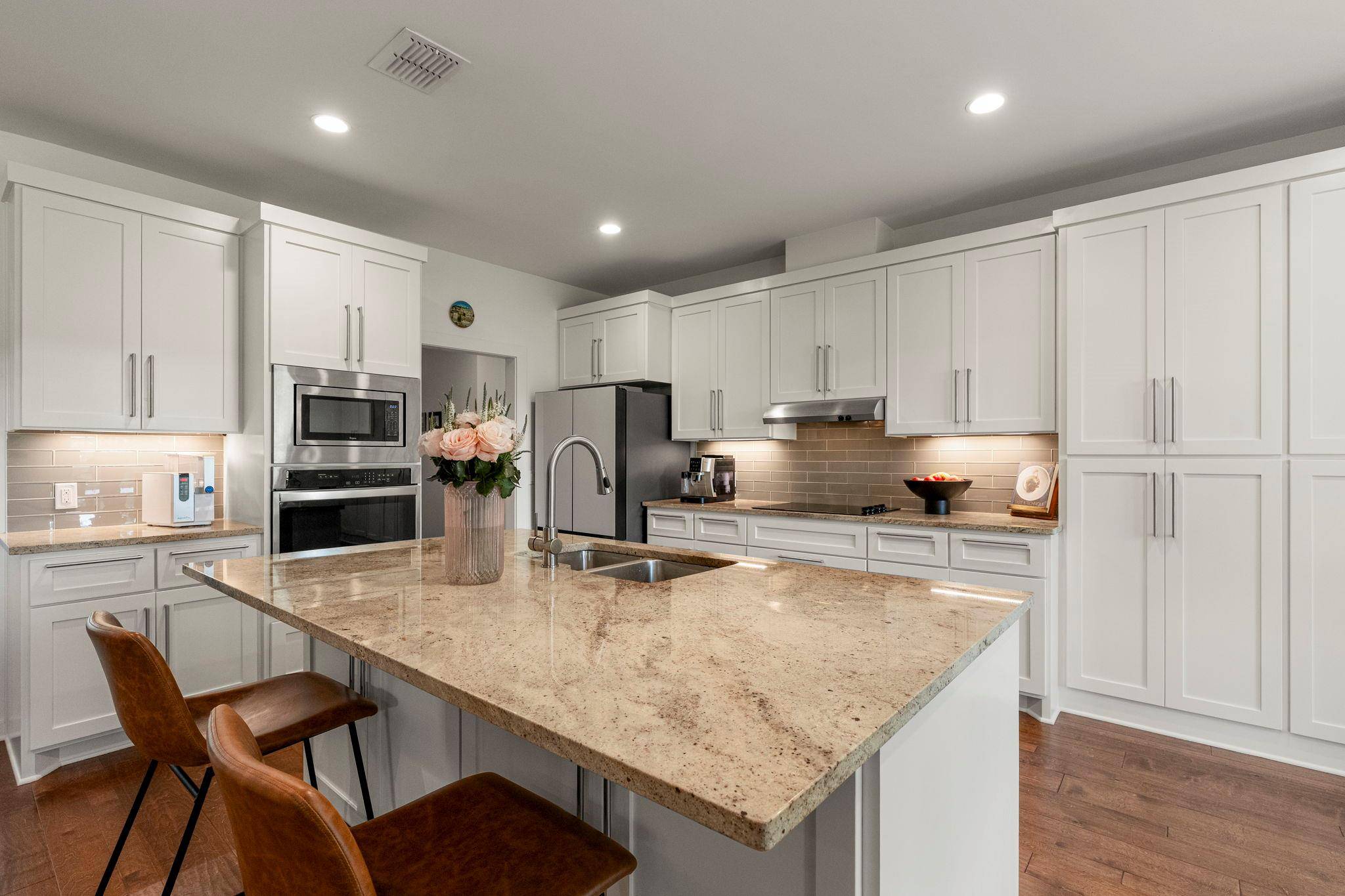 8305 Williamson Creek DR, Austin, TX 78736