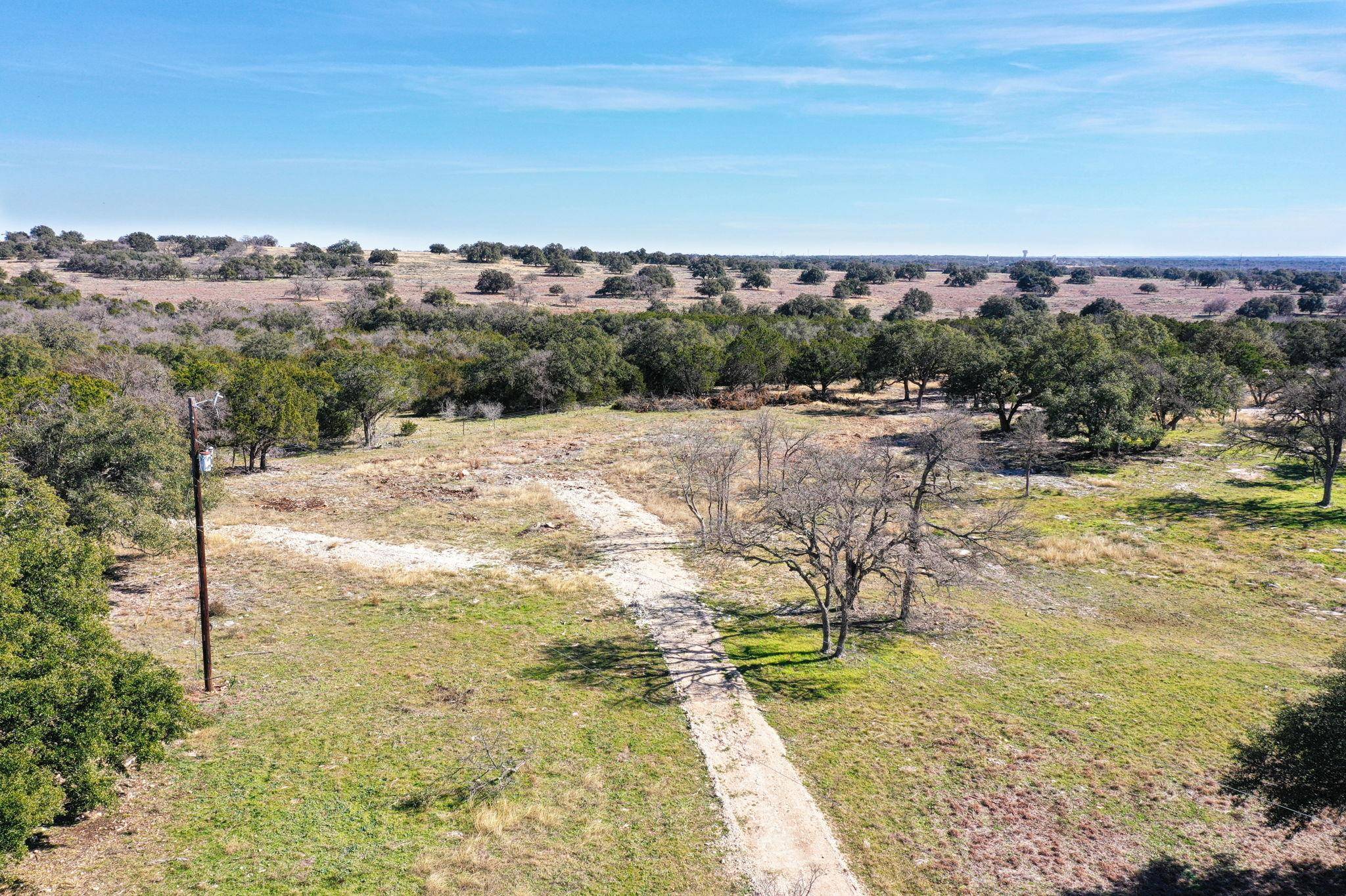 240 Pecan BR, Florence, TX 76527