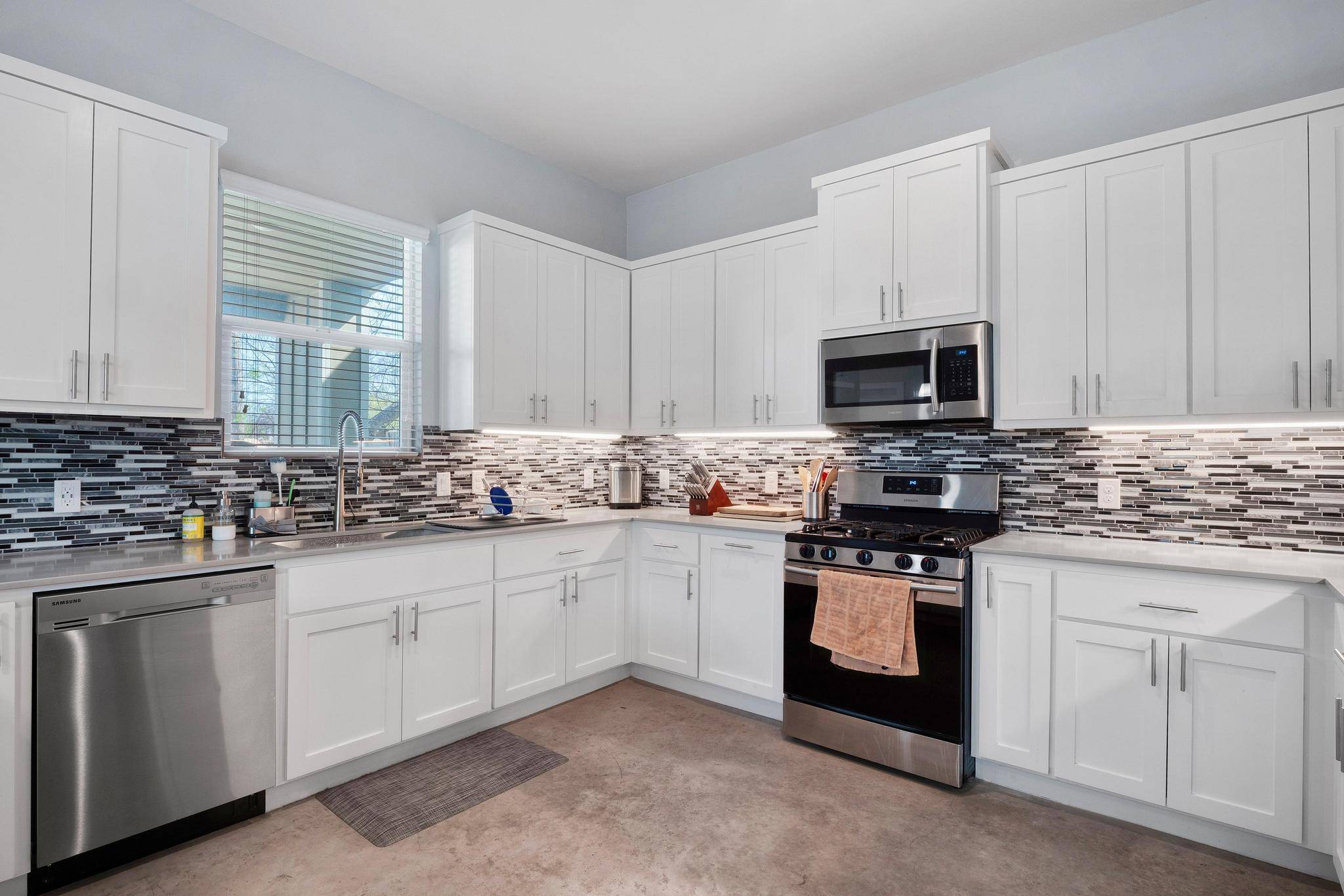7206 Carver Ave #A, Austin, TX 78752