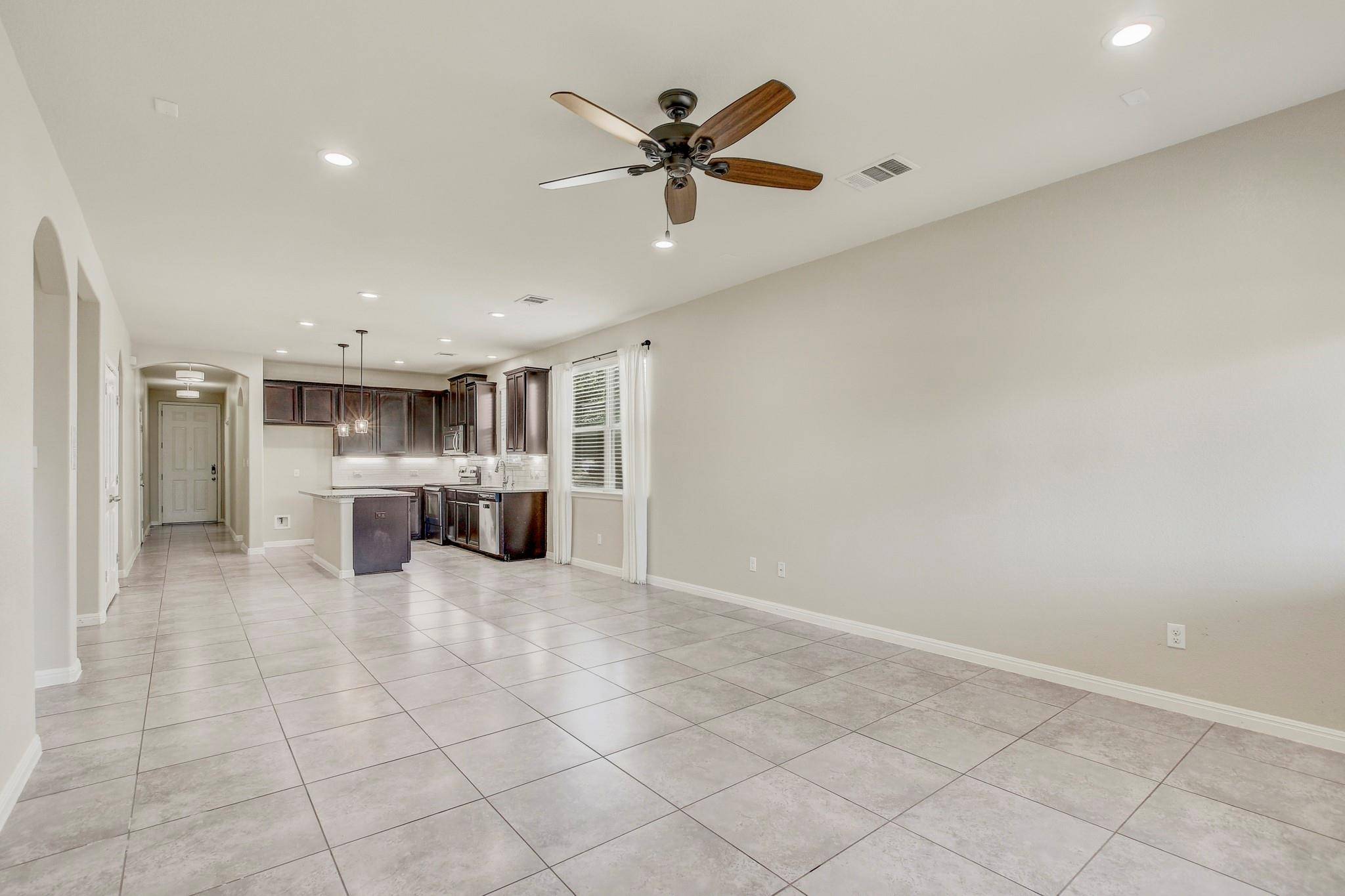 356 Quarry LN, Liberty Hill, TX 78642