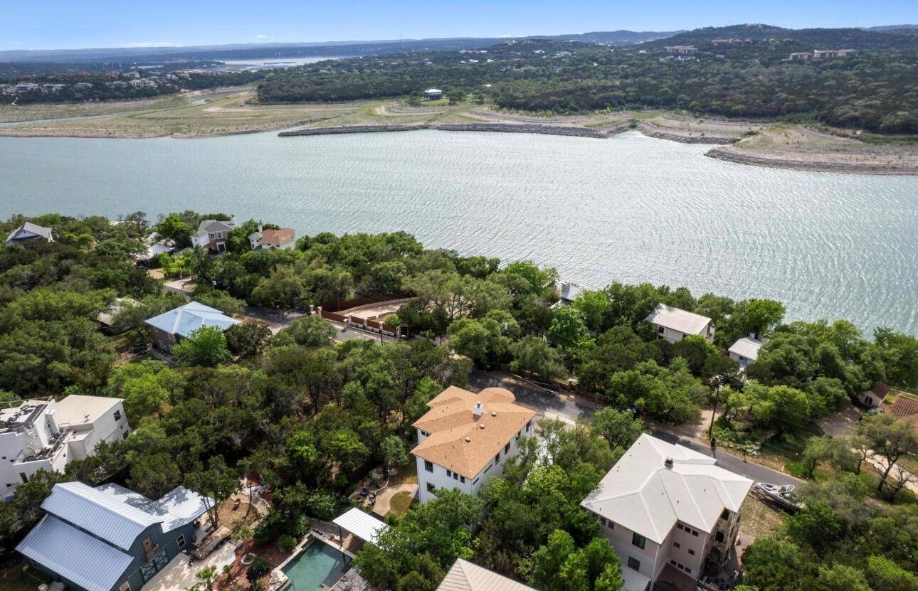 8117 Joy RD, Volente, TX 78641