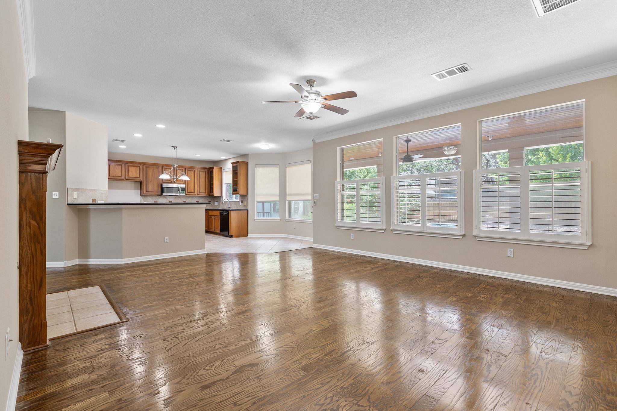2227 Buena Vista LN, Round Rock, TX 78665