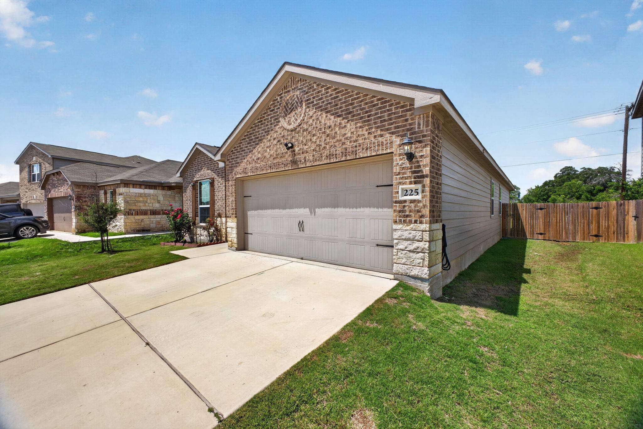 225 Mount Vernon WAY, Liberty Hill, TX 78642