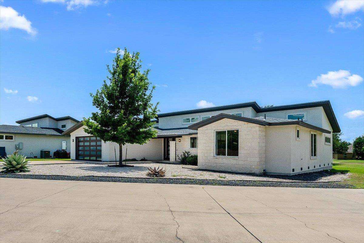 11106 Golf CV, Austin, TX 78747
