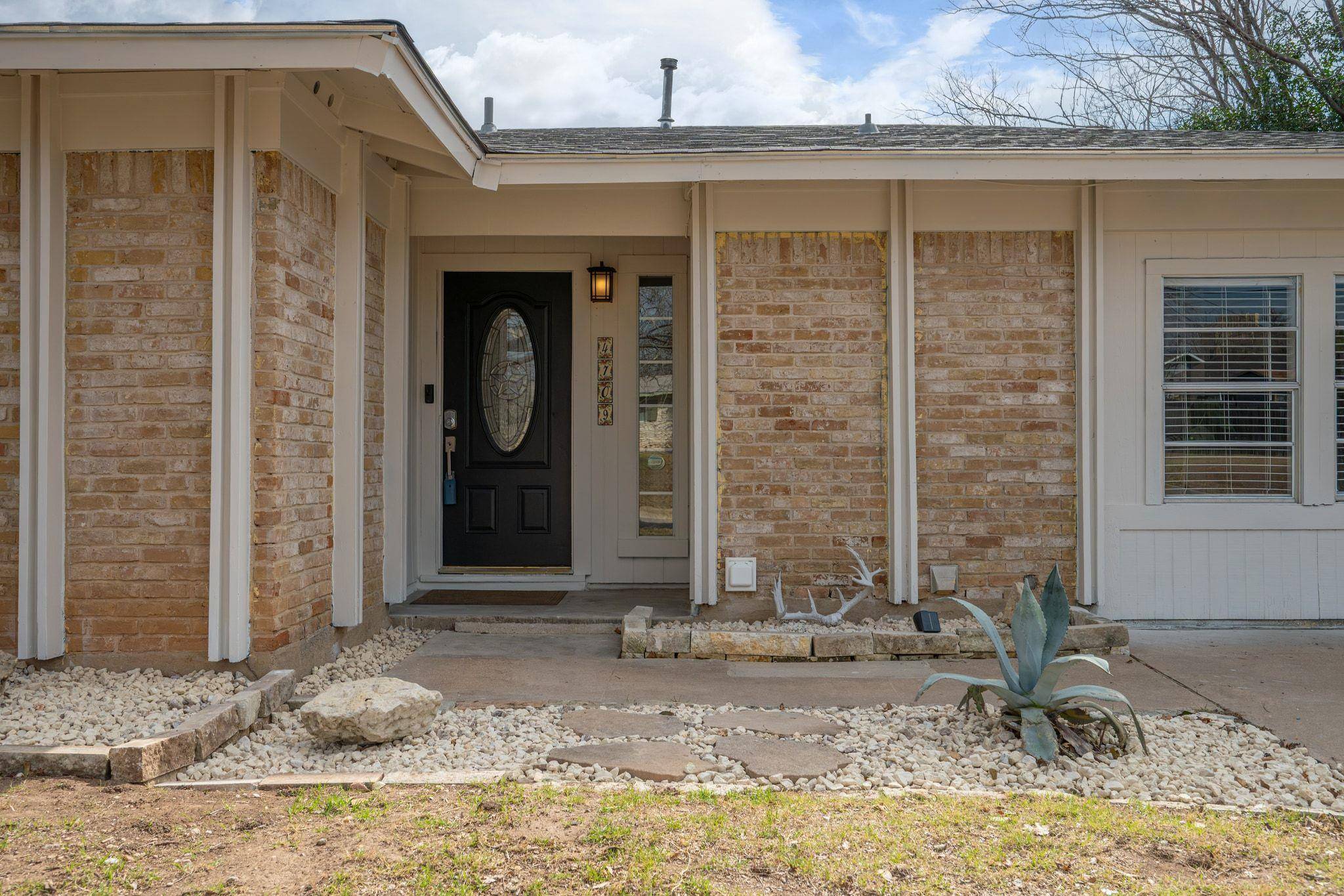4709 York Hill DR, Austin, TX 78723
