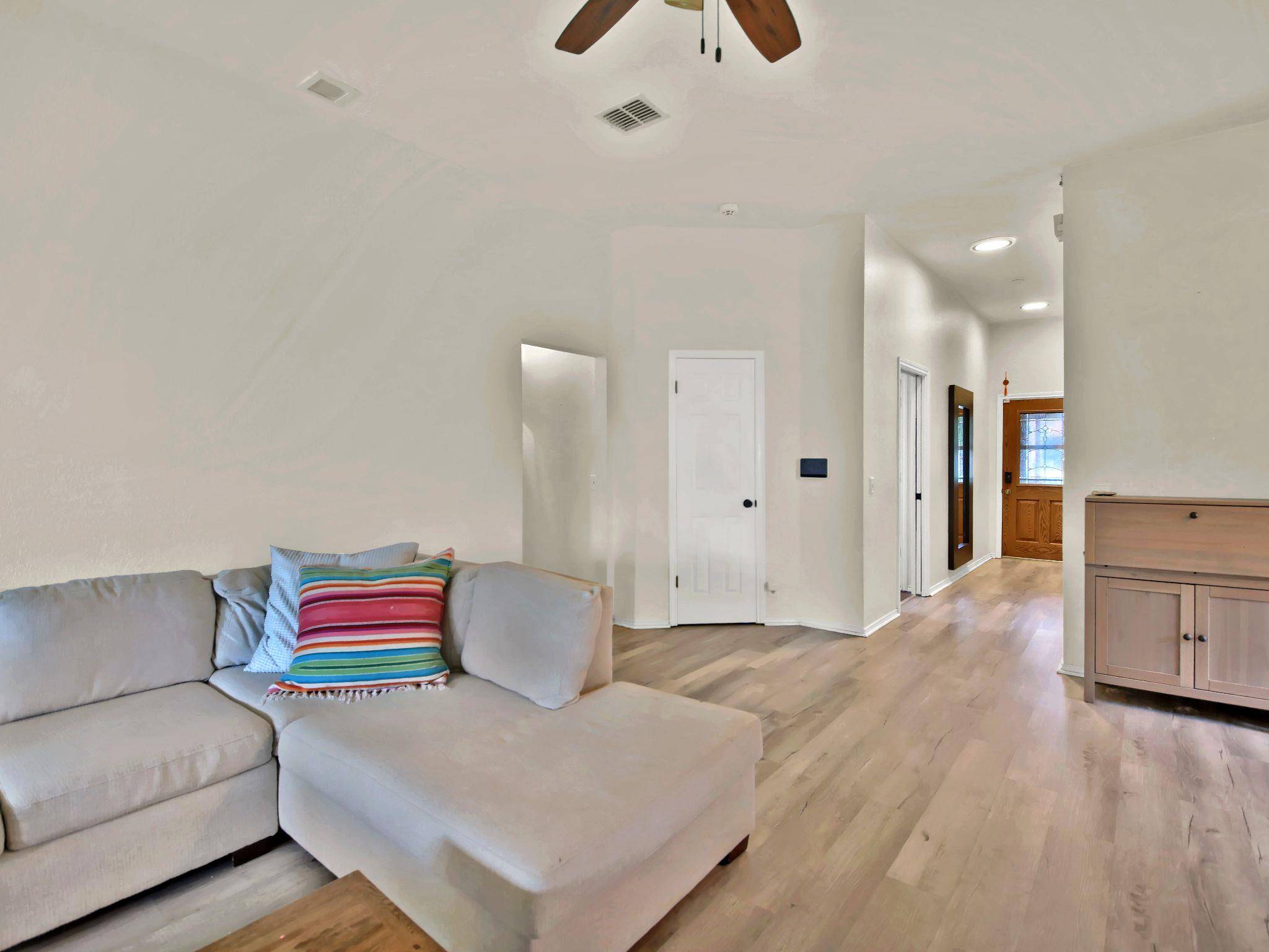 511 Dusty Leather CT, Pflugerville, TX 78660