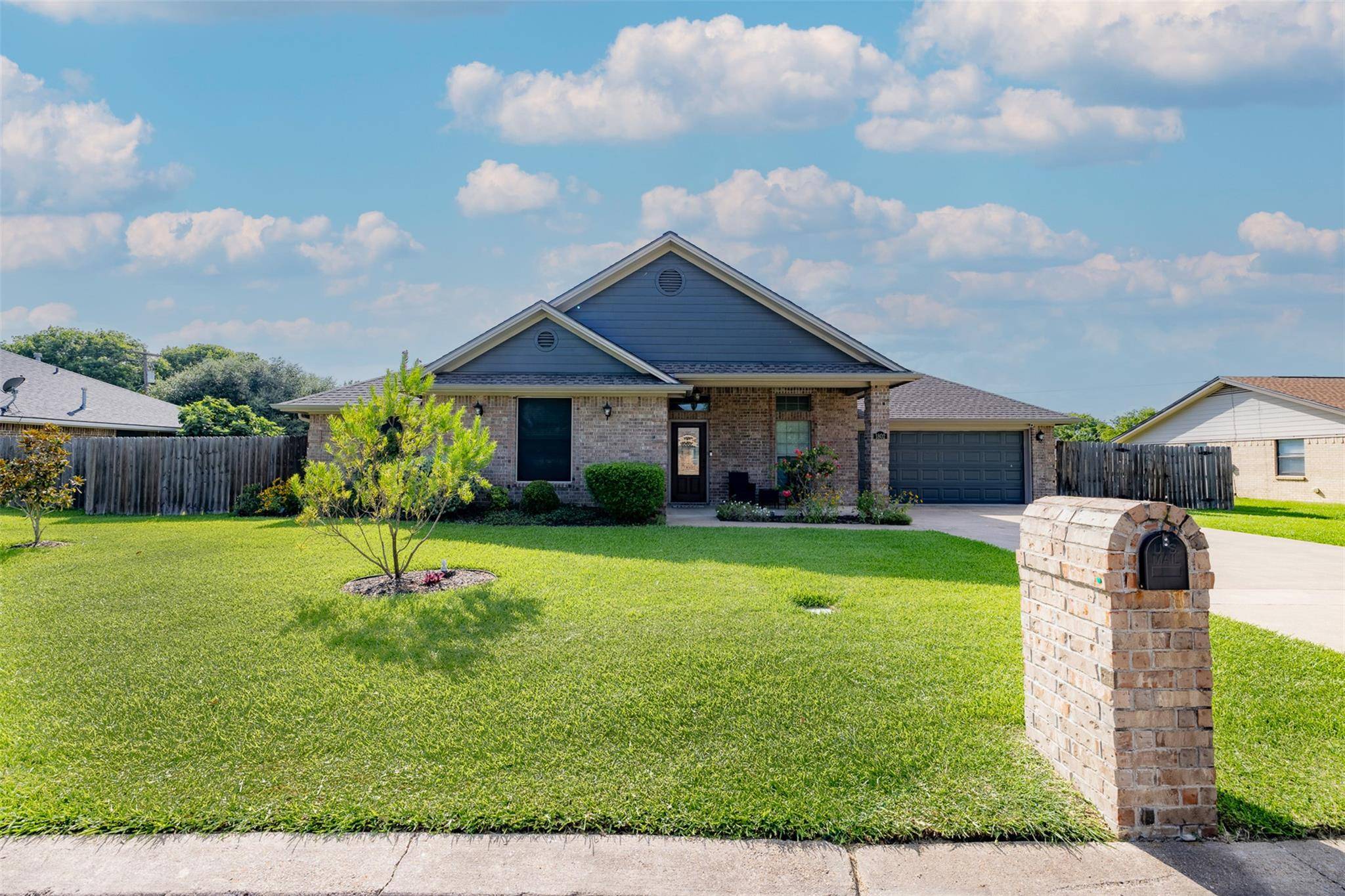 1802 Cheryl Drive, Caldwell, TX 77836