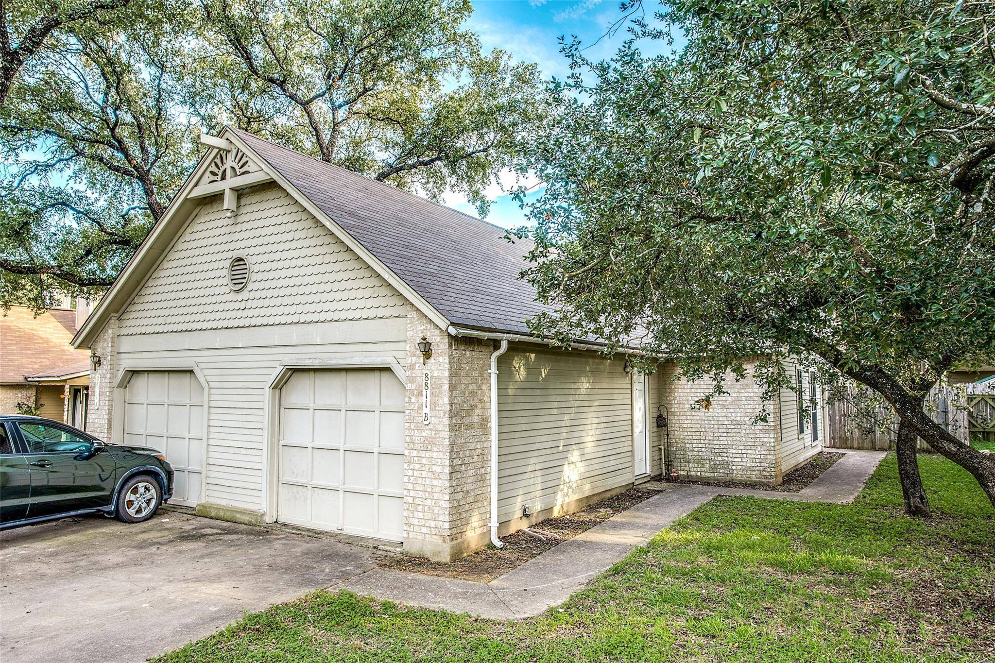 8811 Clearbrook TRL, Austin, TX 78729