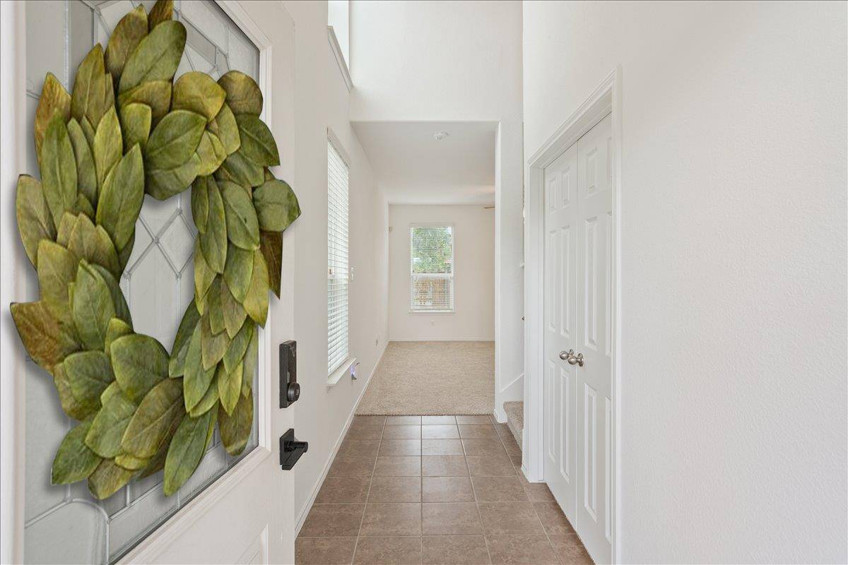 240 Foster LN, Jarrell, TX 76537