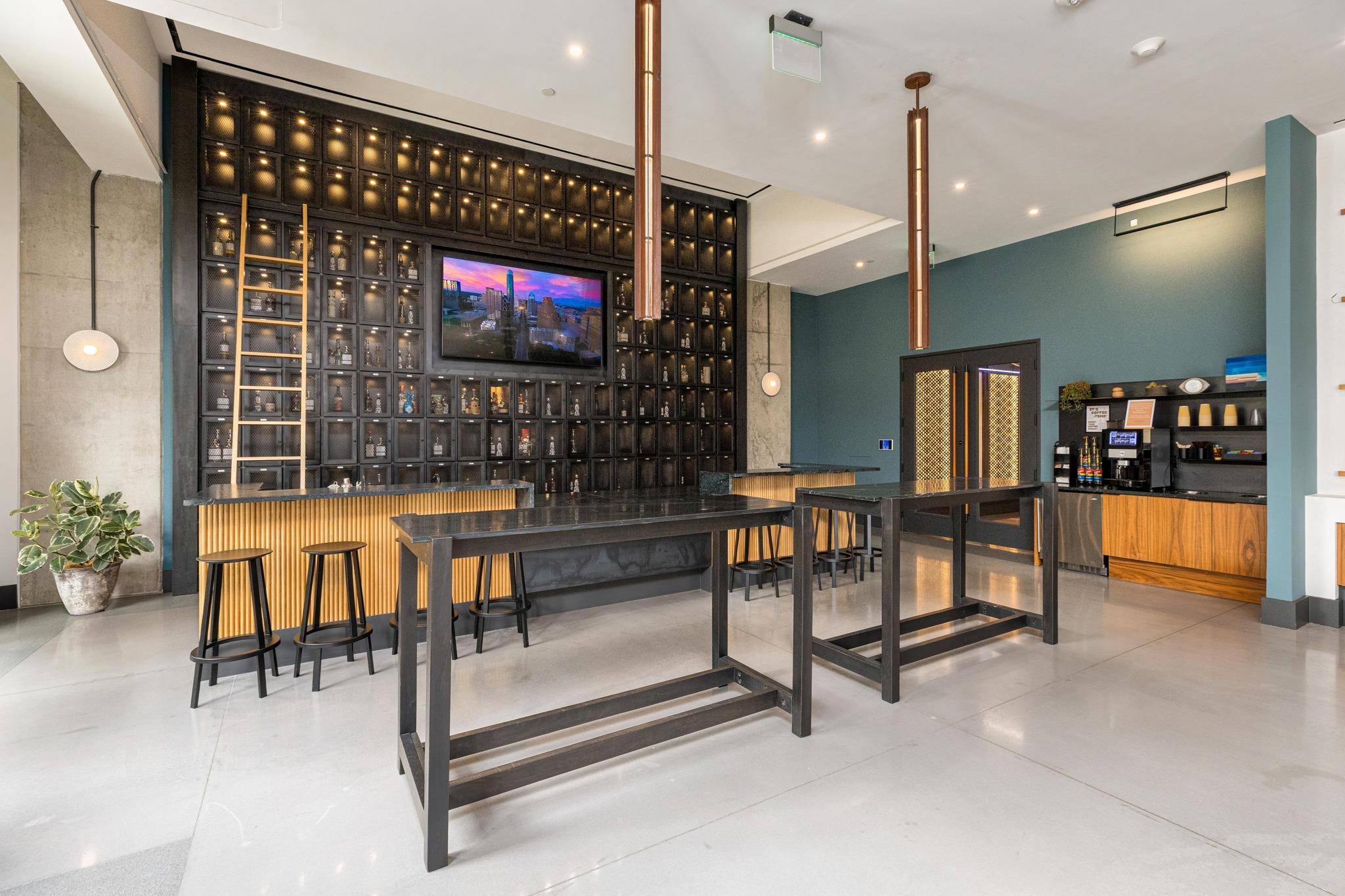 84 EAST Ave #2008, Austin, TX 78701