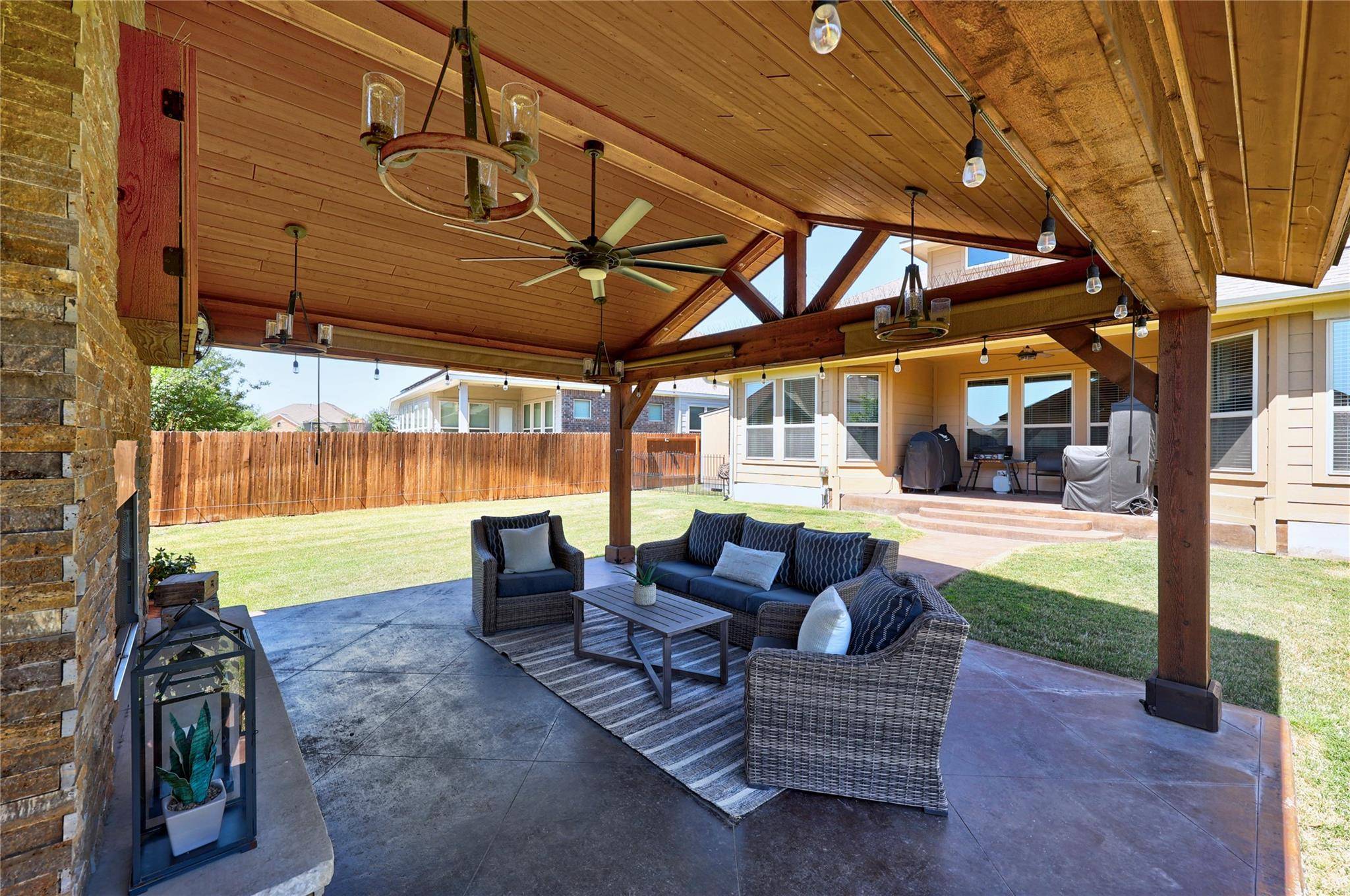 20709 SNOW BUNTING LN, Pflugerville, TX 78660