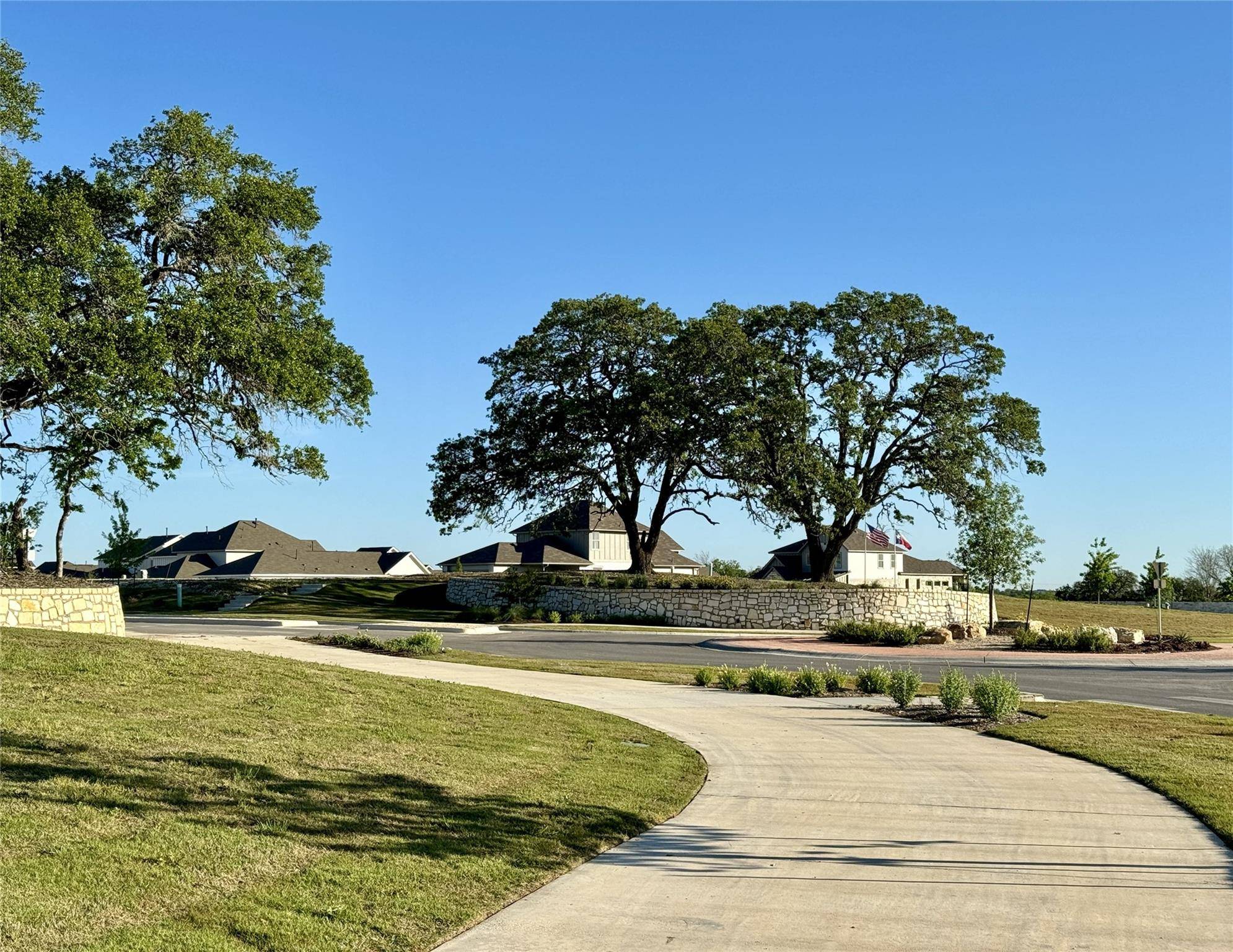 662 Treadwell LN, Kyle, TX 78640