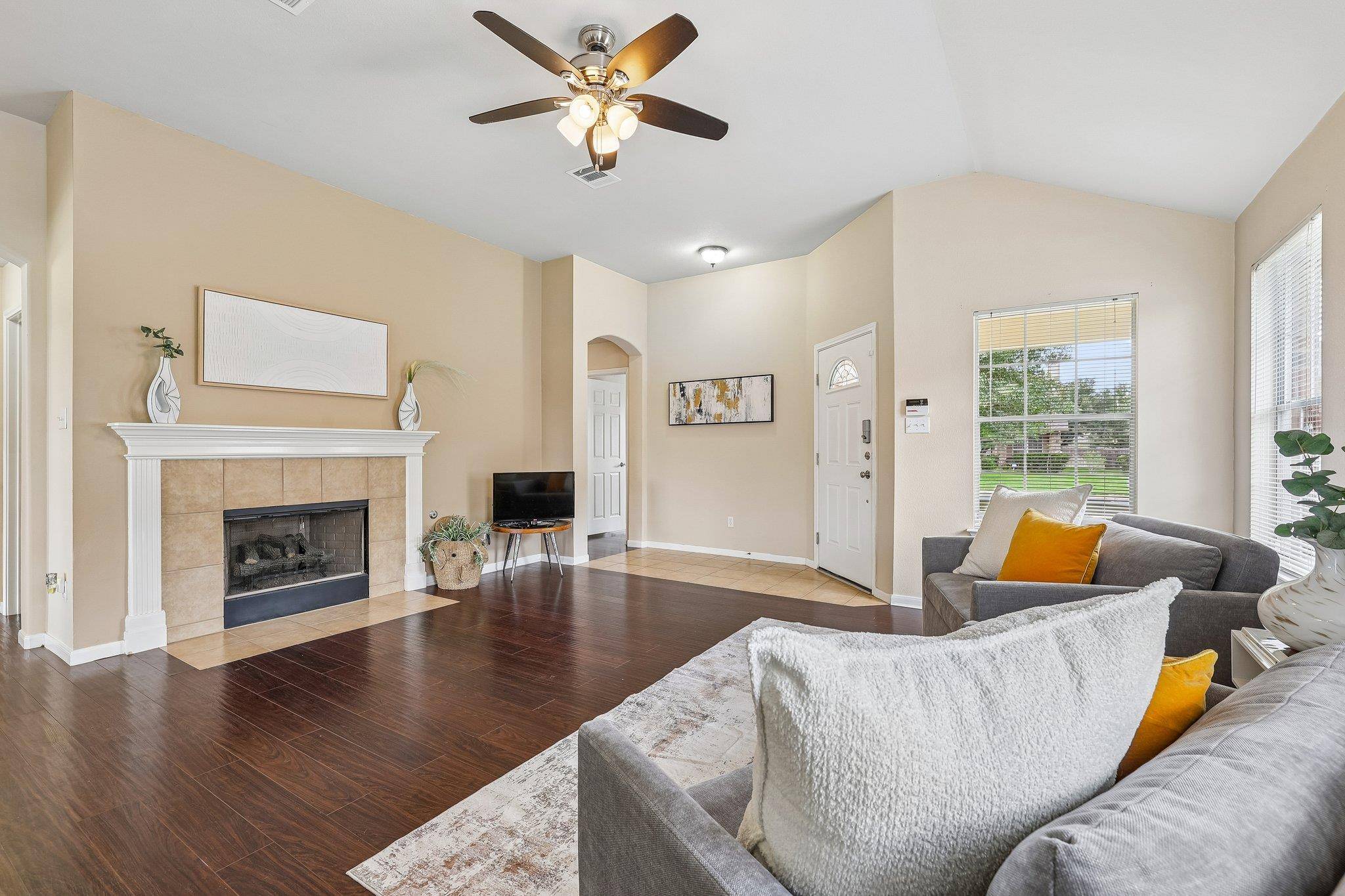102 Thompson TRL, Bastrop, TX 78602