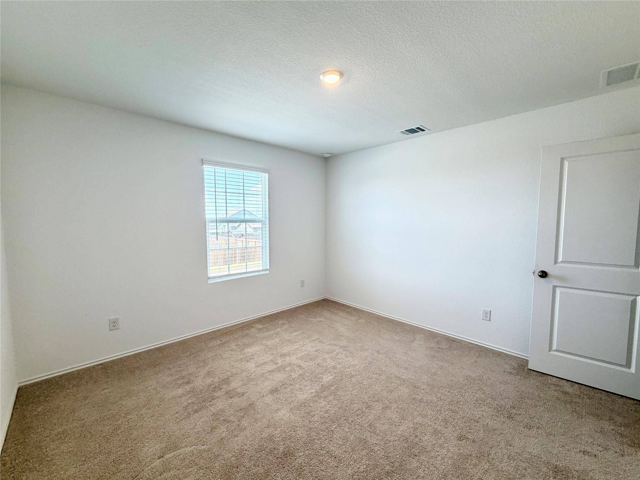 876 Rancho Del Cielo LOOP, Jarrell, TX 76537