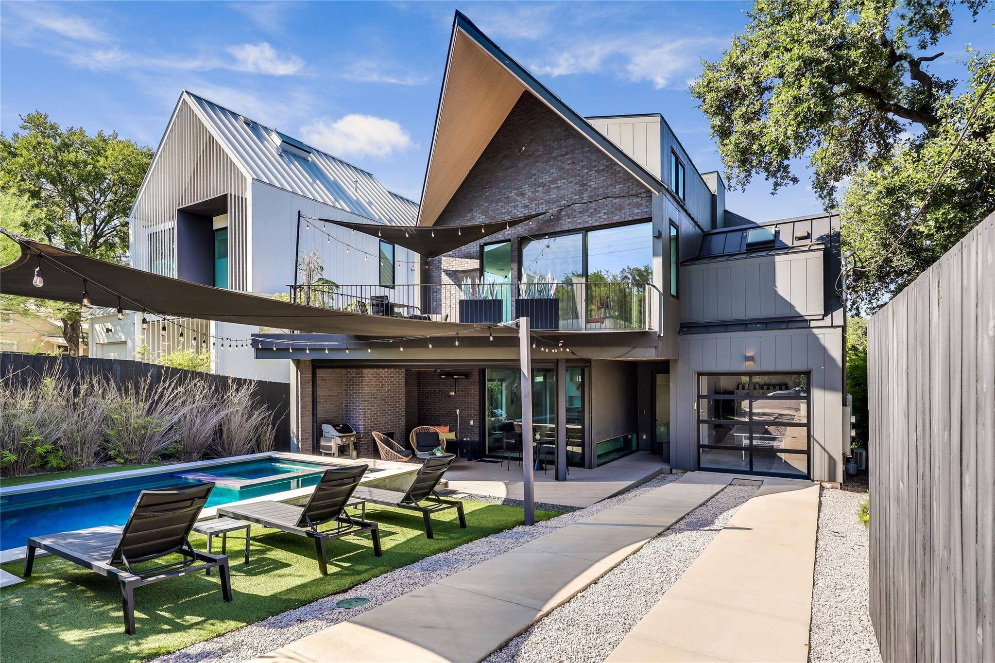 702 W Elizabeth ST, Austin, TX 78704