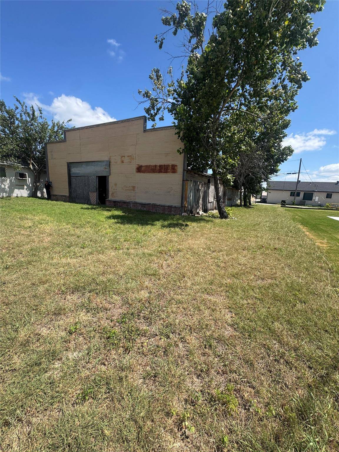 239 E Vaughn ST, Bertram, TX 78605