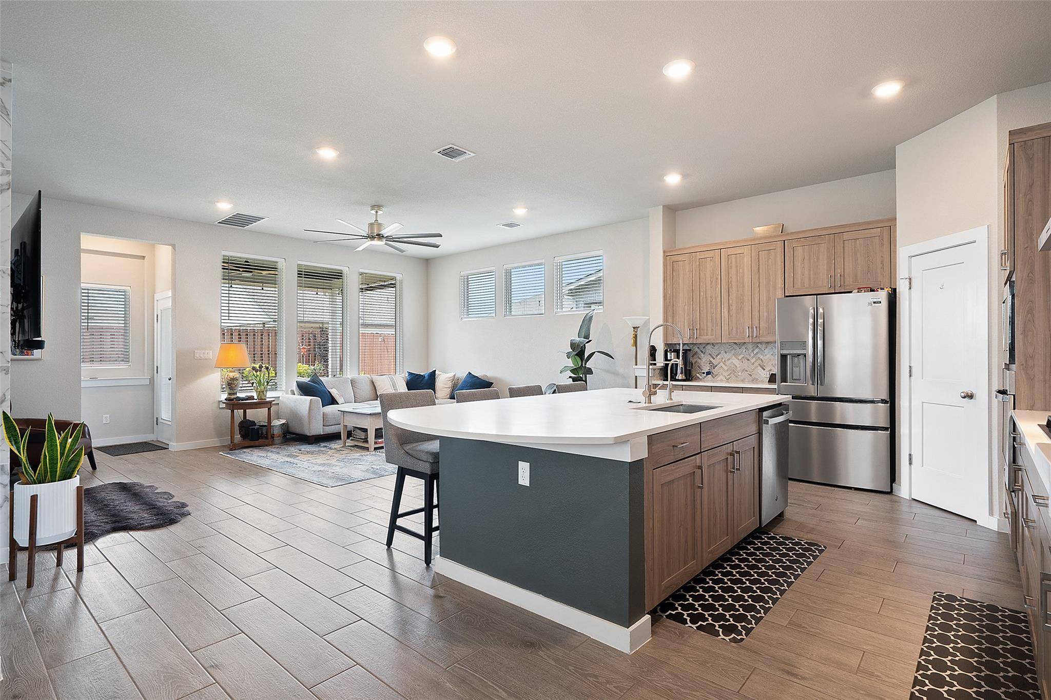 1112 Bluewood BND, Leander, TX 78641