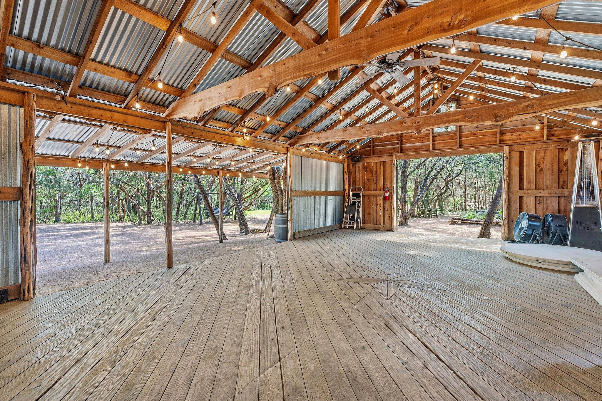 1770 N Elder Hill RD, Driftwood, TX 78619