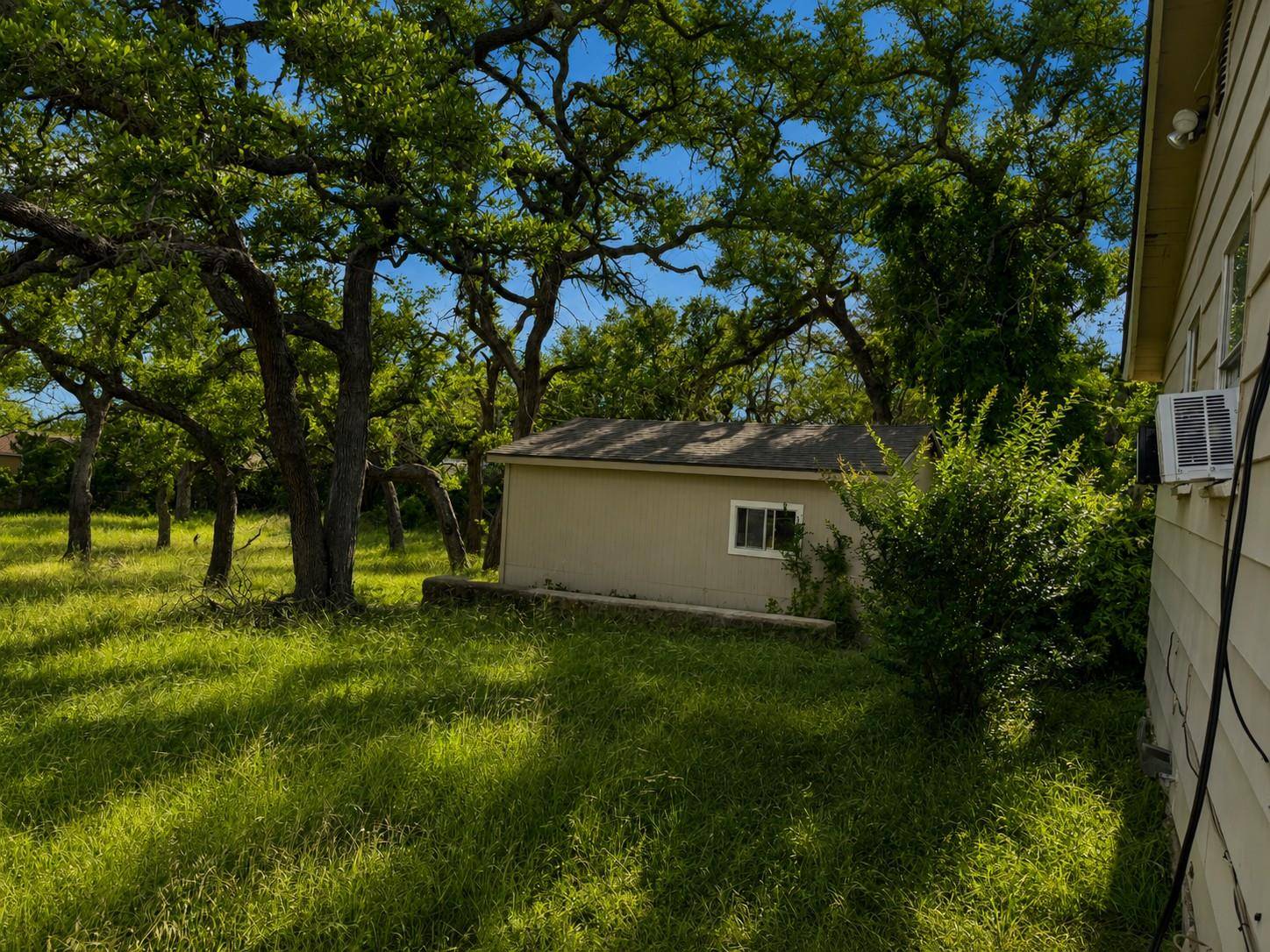 106 County Road 138, Burnet, TX 78611