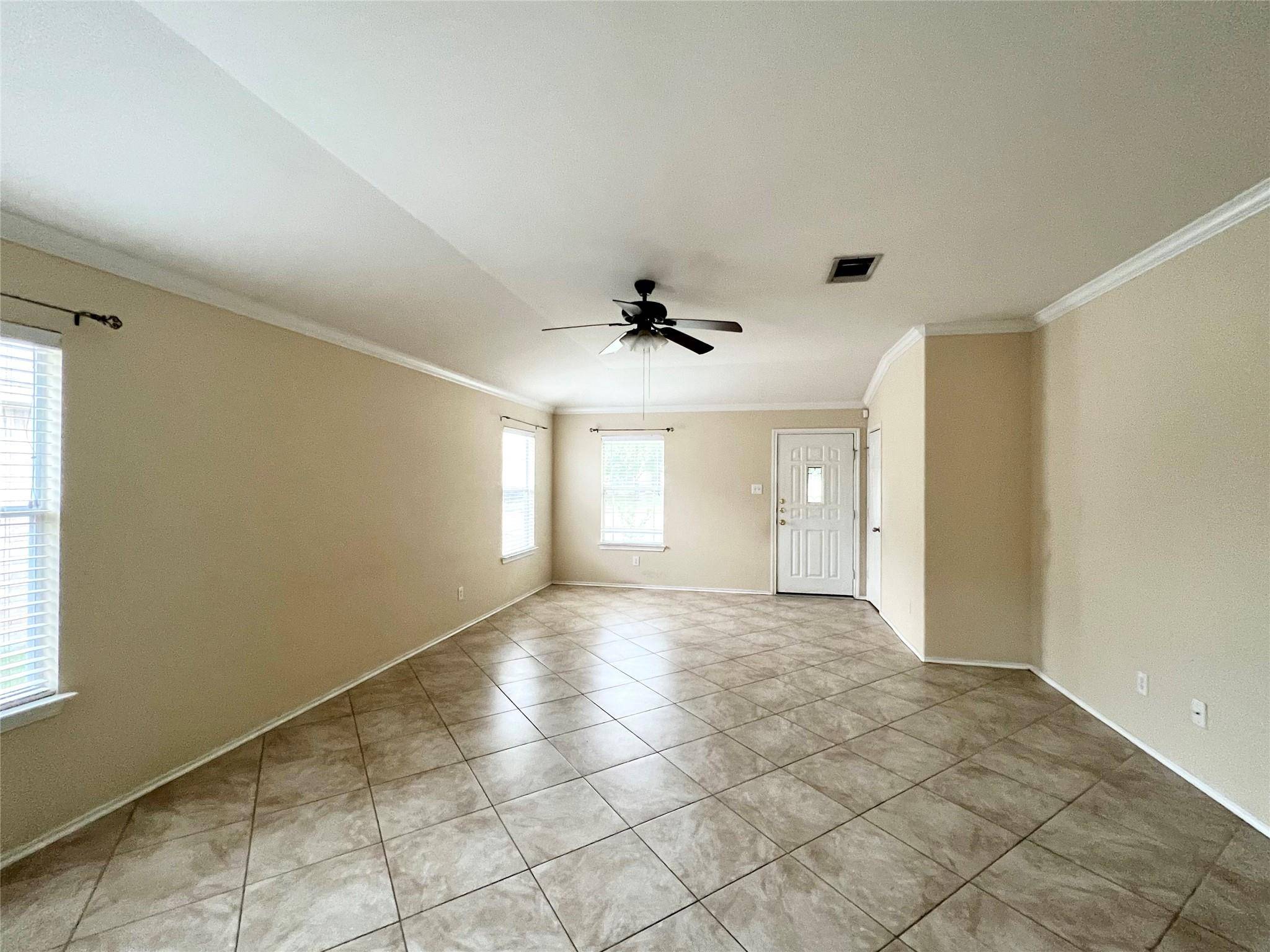 2428 Green Meadows LN, Buda, TX 78610