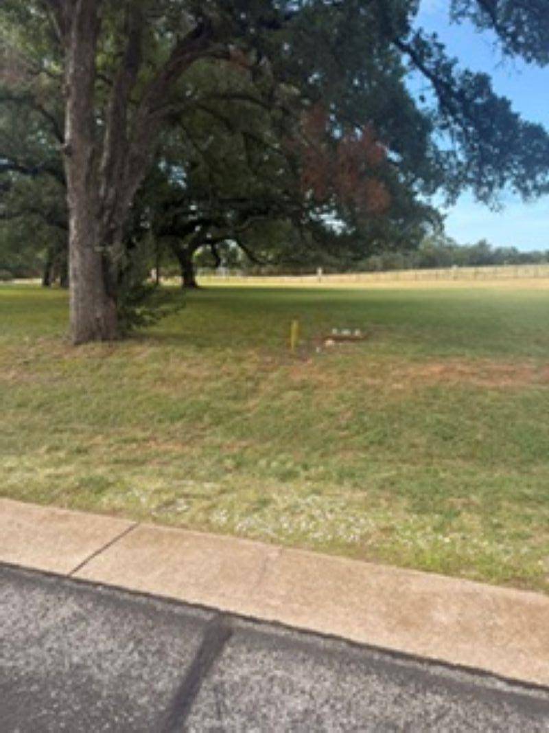127 Edwards CIR, Horseshoe Bay, TX 78657