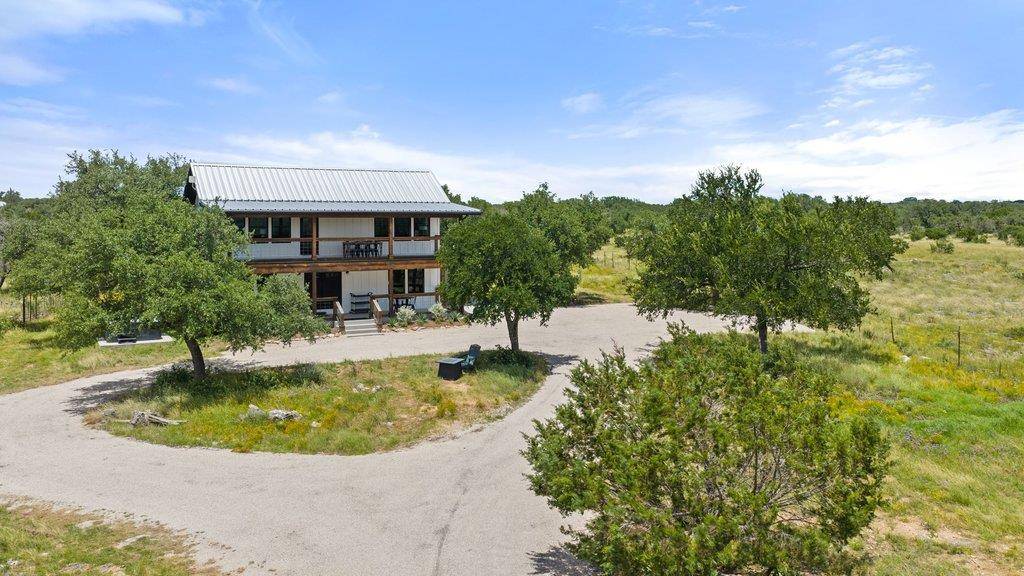 784 River View DR, Johnson City, TX 78636