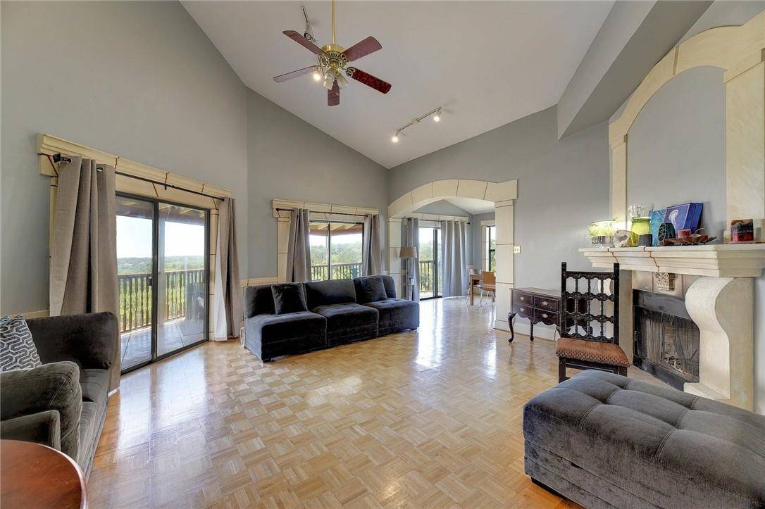 1712 Lakeshore DR #C, Austin, TX 78746