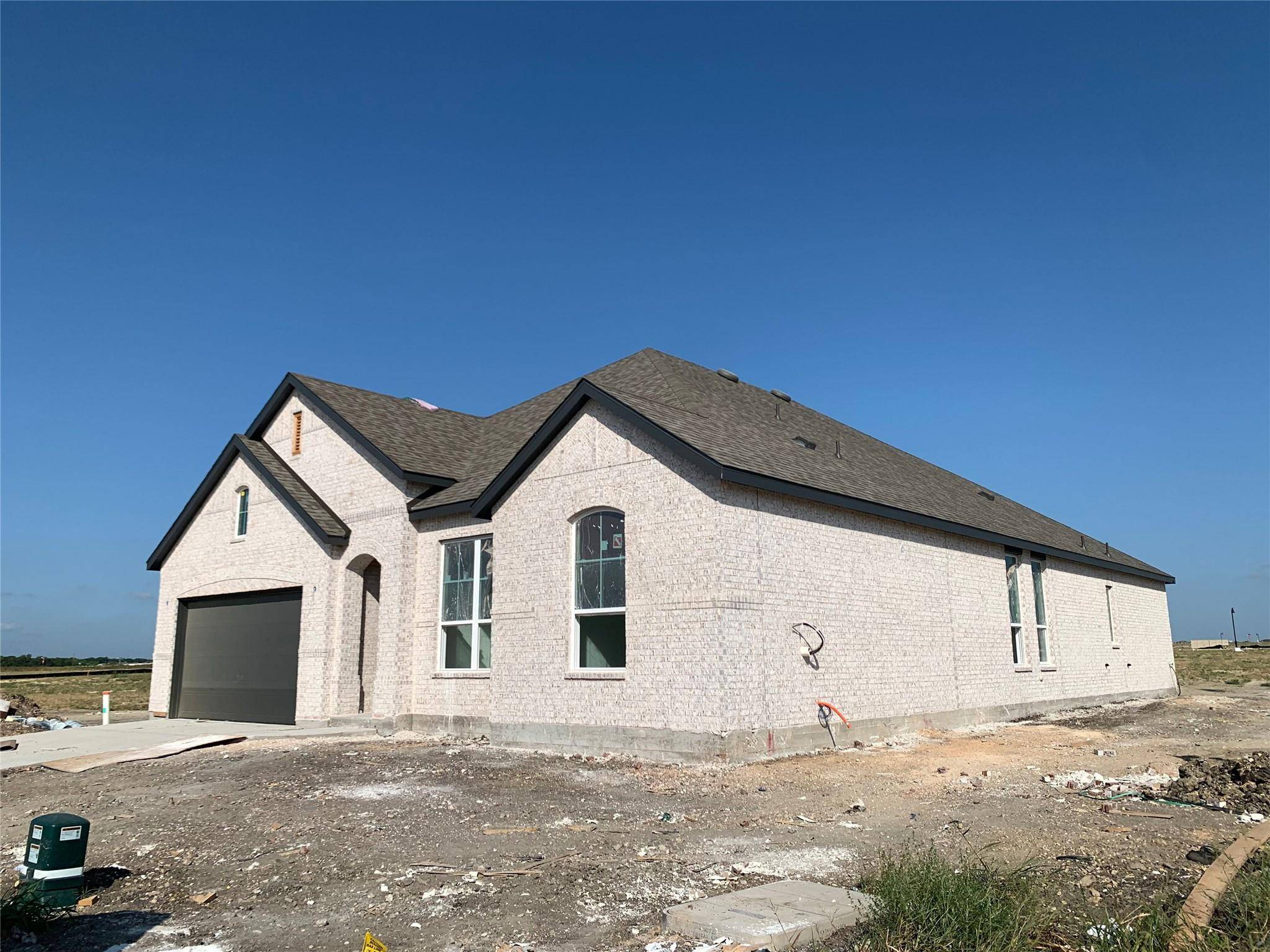 125 Medway Point DR, Hutto, TX 78634