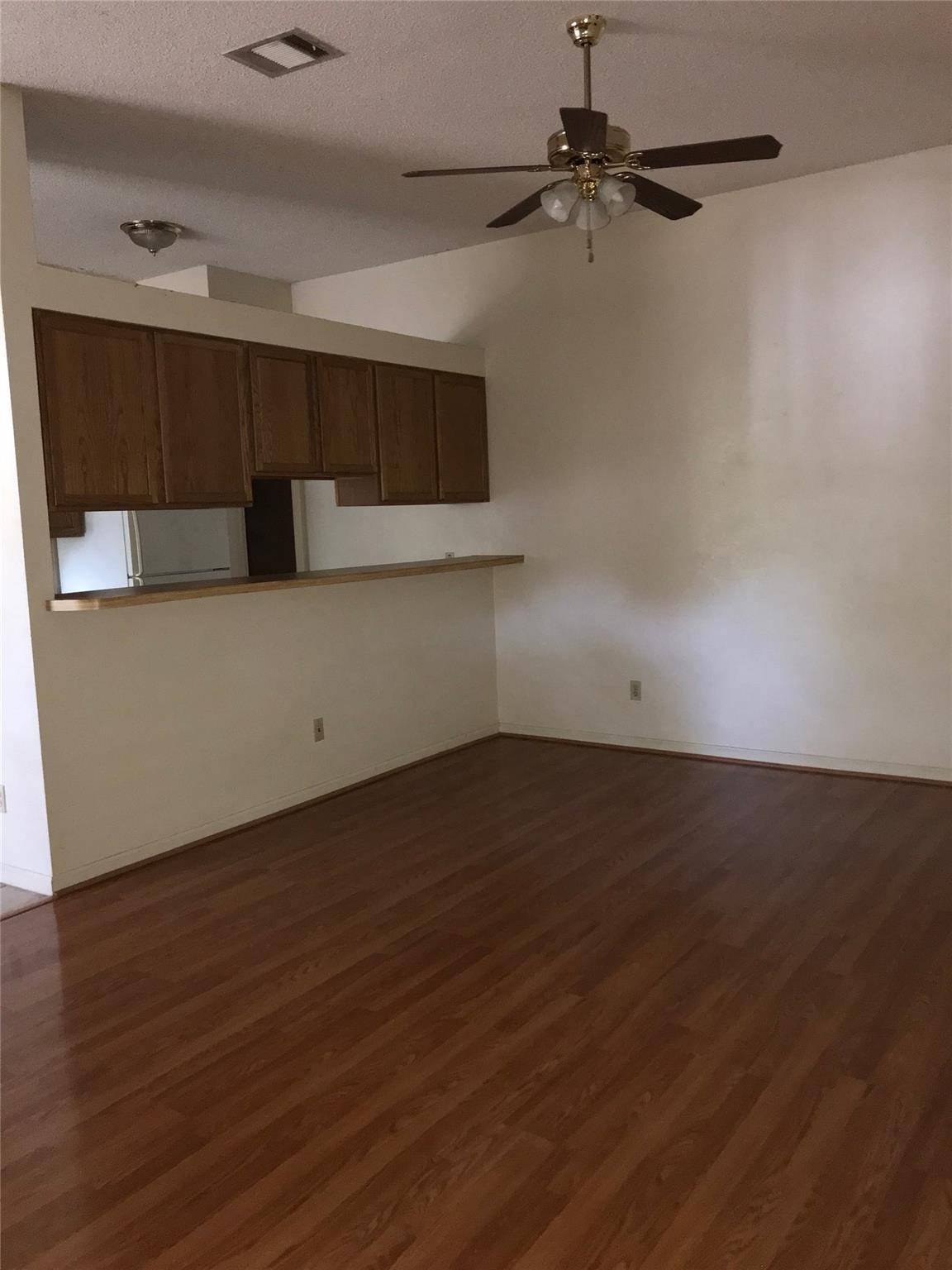 1303 N Bishop, San Marcos, TX 78666