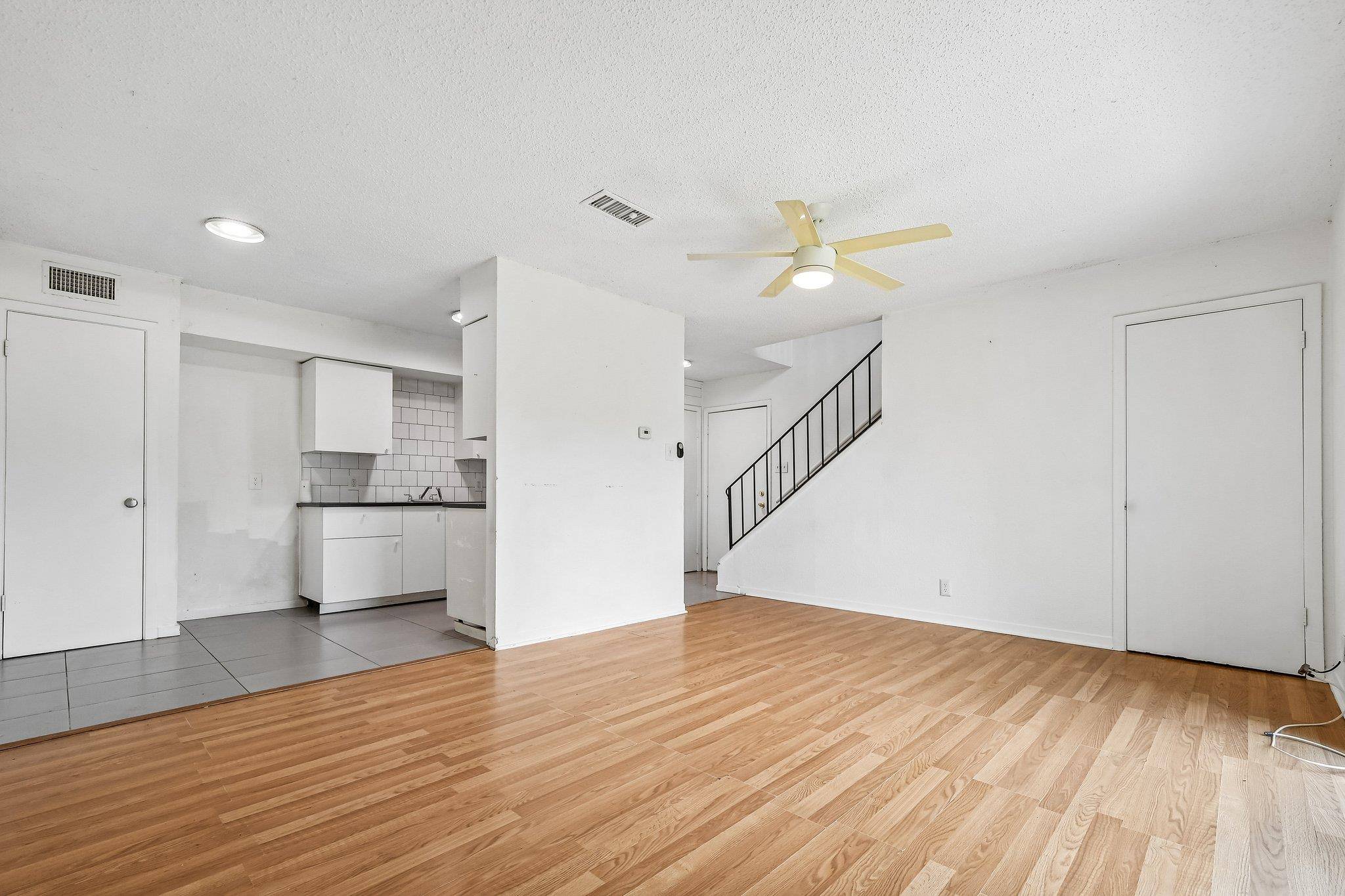 2301 Mission Hill DR #104, Austin, TX 78741