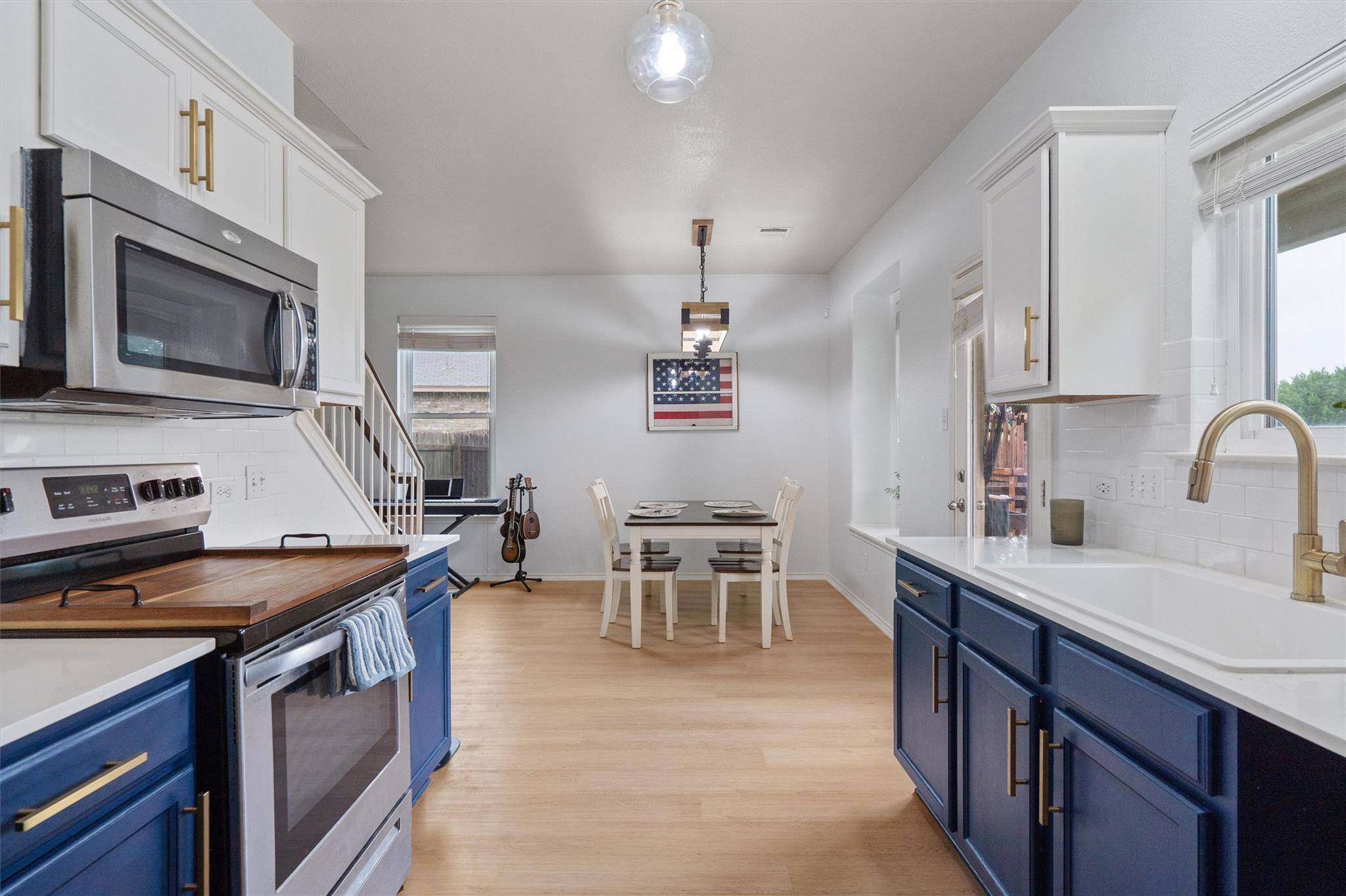 1316 Hensley DR, Leander, TX 78641