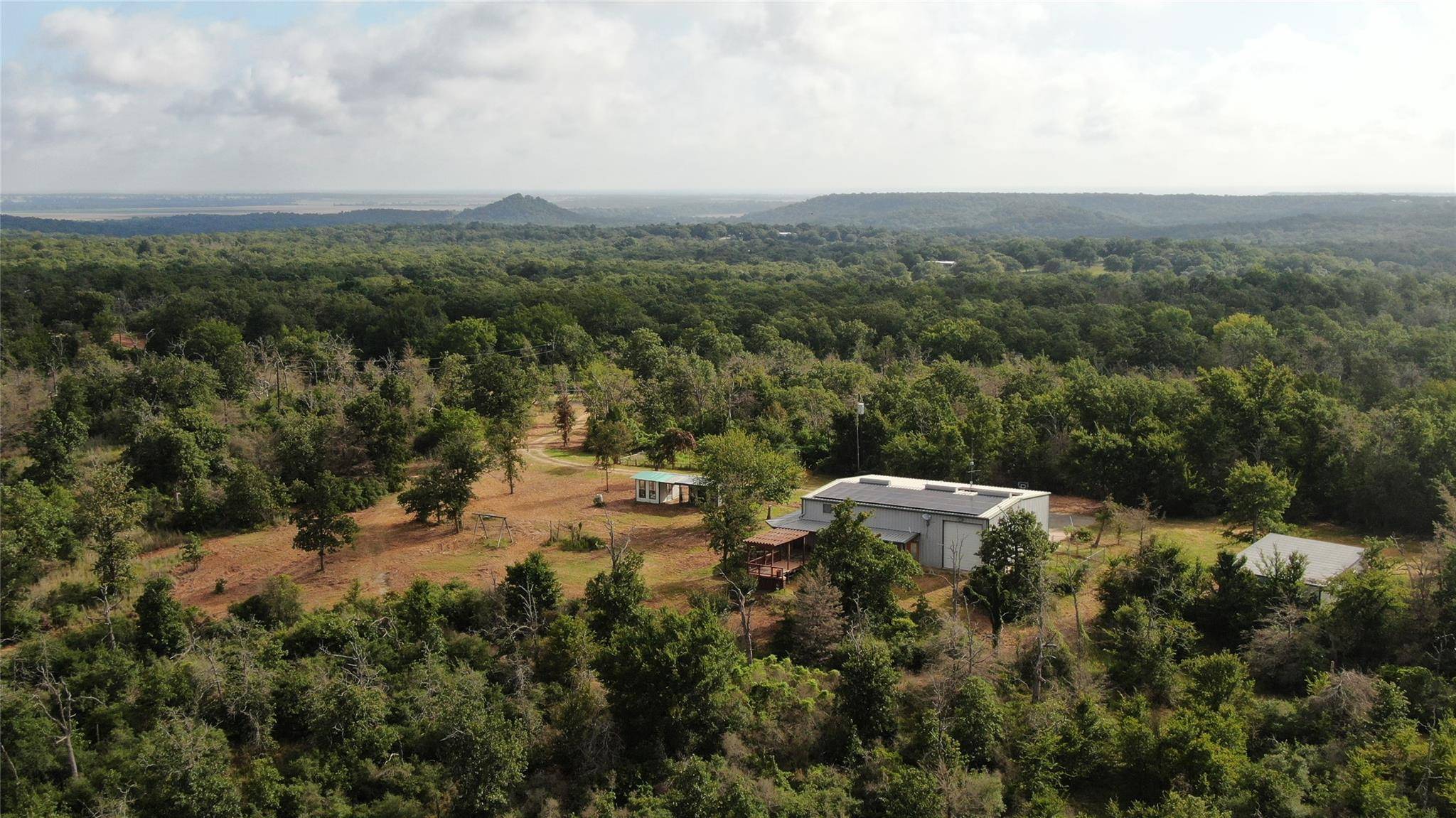 1004 22 Hills RD, Gause, TX 77857