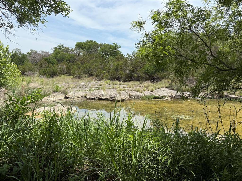 132 Quiet Oak CV, Liberty Hill, TX 78642
