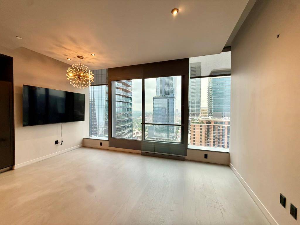 210 Lavaca St #2809, Austin, TX 78701