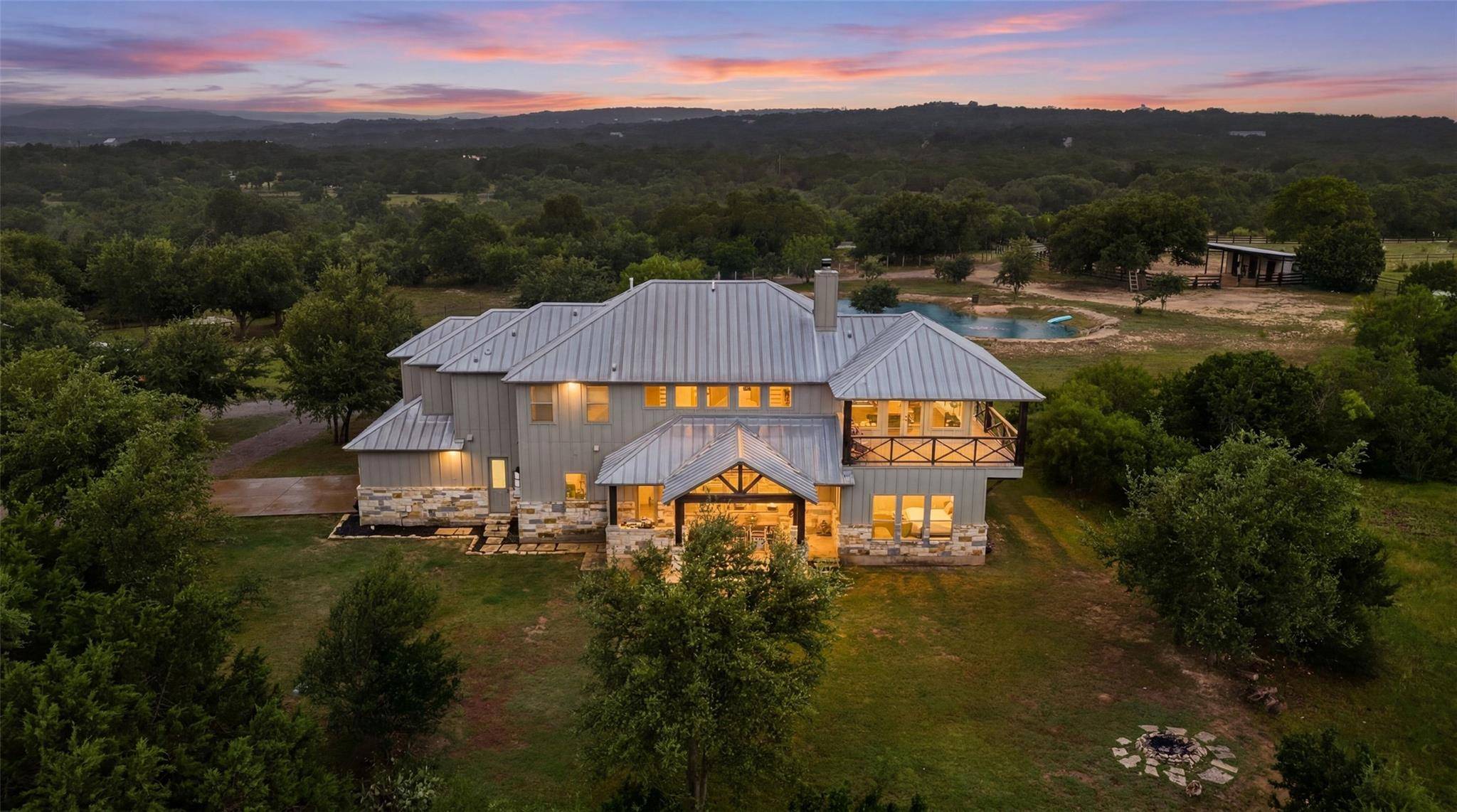 3830 Outback TRL, Spicewood, TX 78669