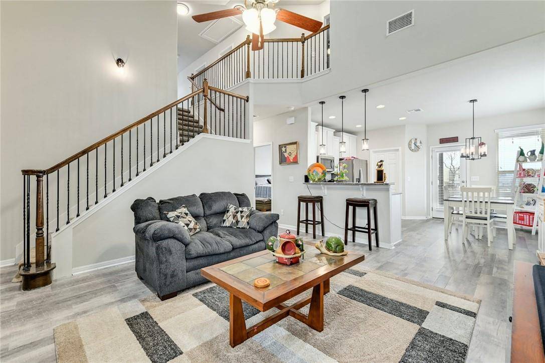 400 Lewisville LN, Leander, TX 78641