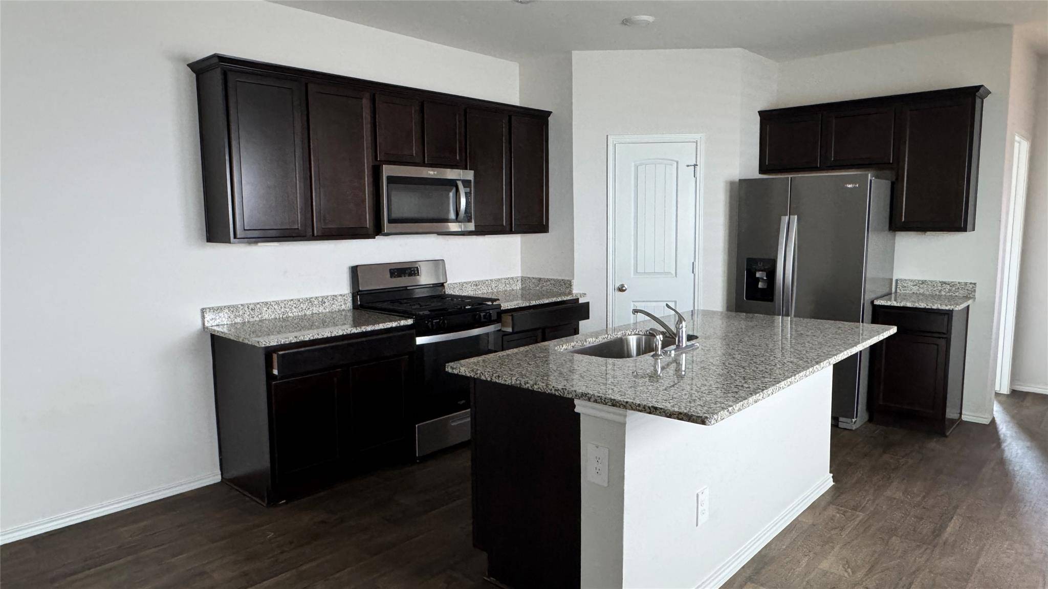 408 Frogmore LOOP, Kyle, TX 78640