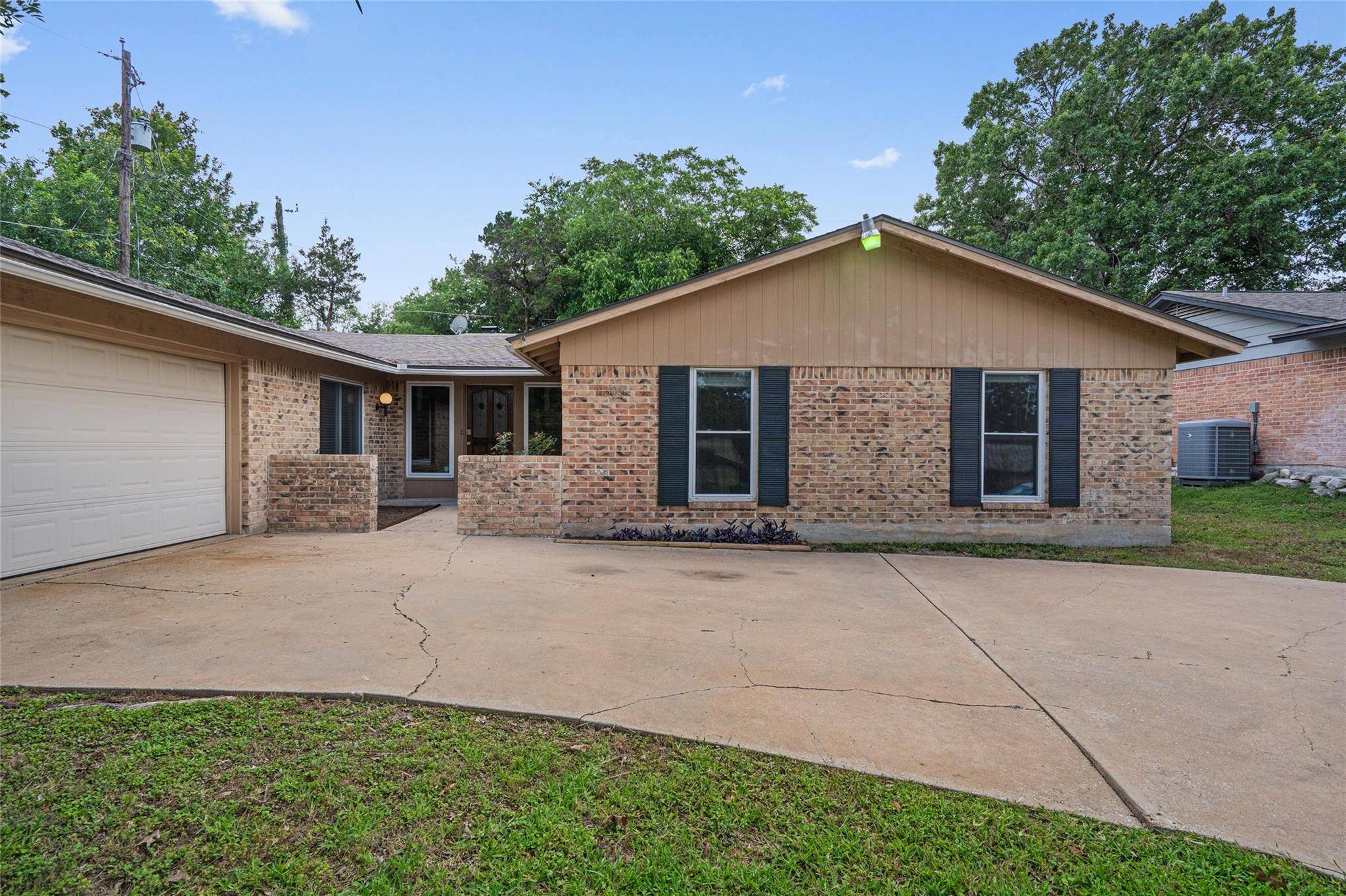 11306 April DR, Austin, TX 78753