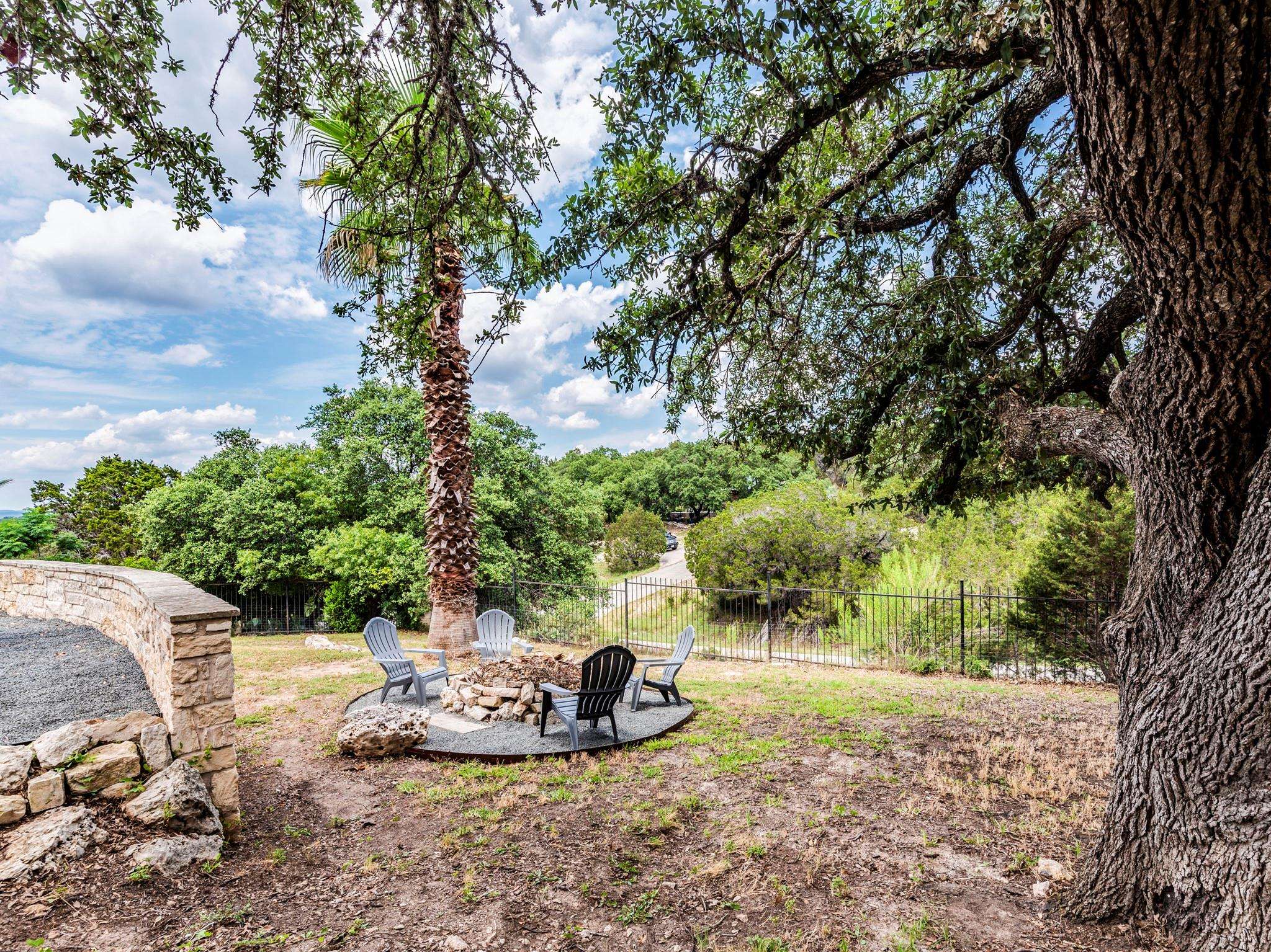 22401 Briarview DR, Spicewood, TX 78669