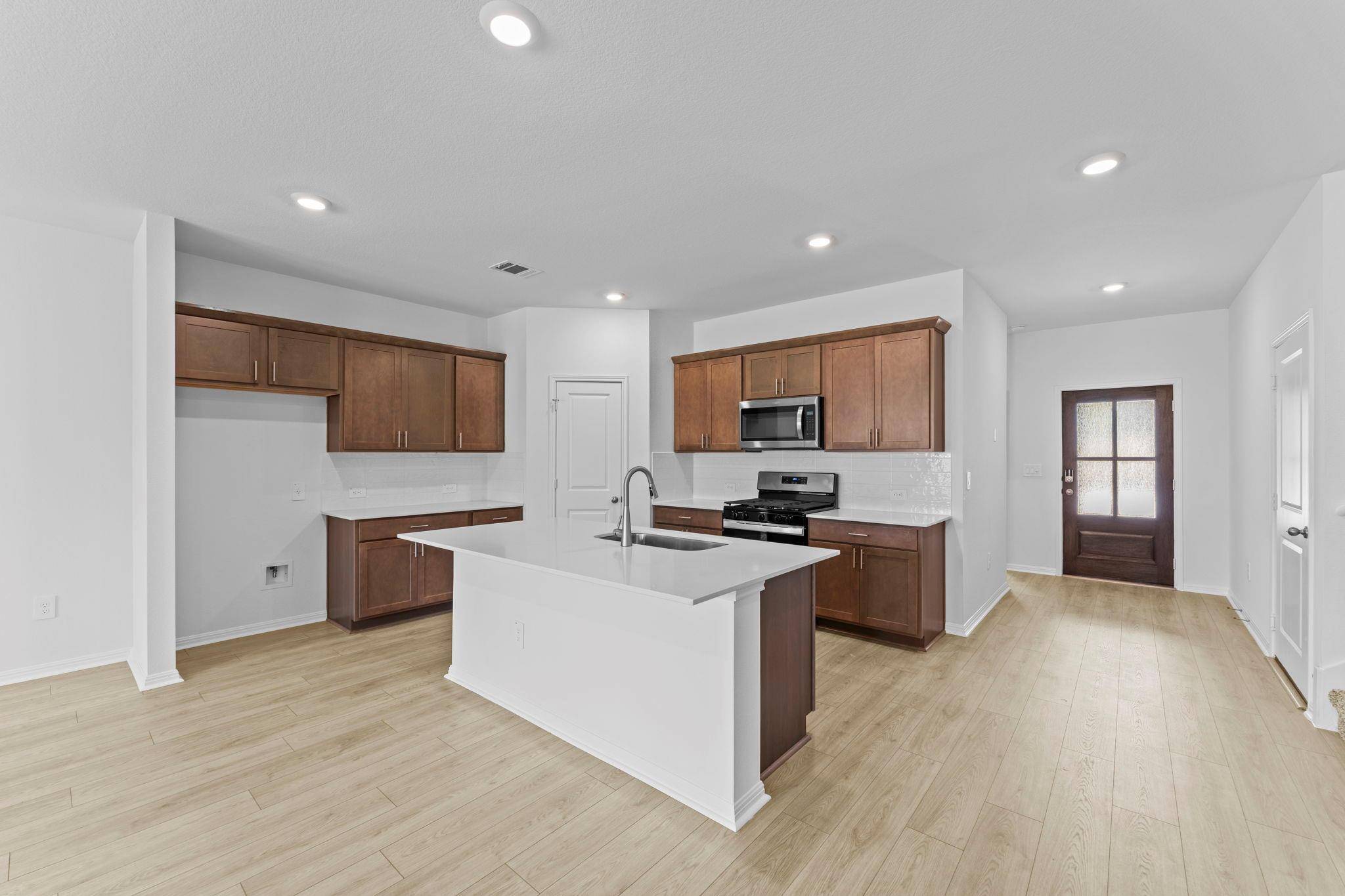 1813 Dandy Brush DR, Leander, TX 78641
