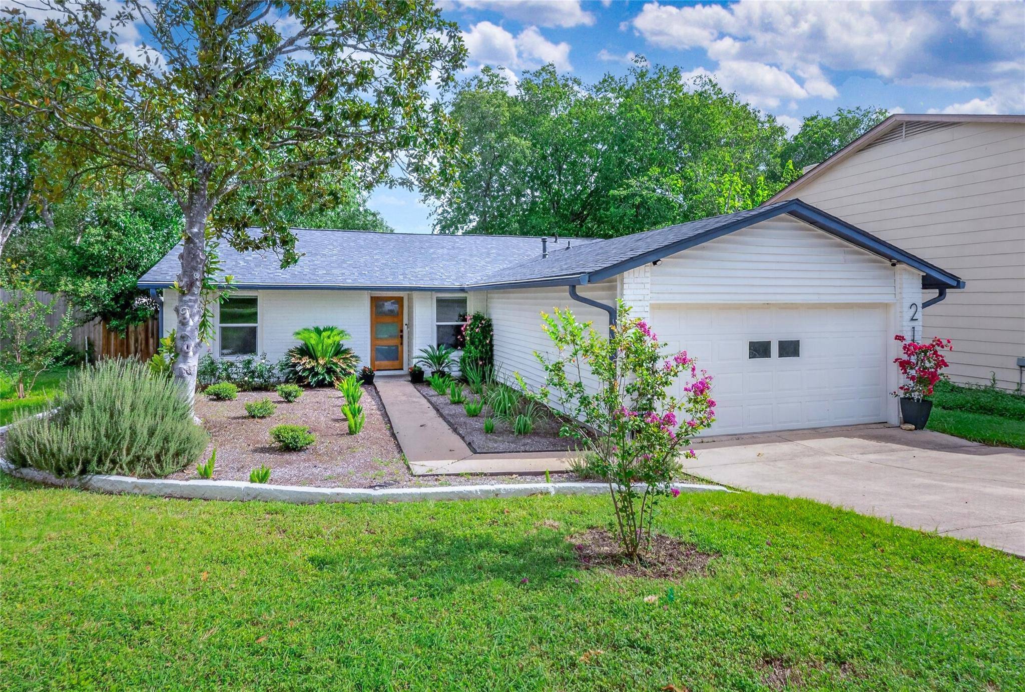 2102 Lear LN, Austin, TX 78745