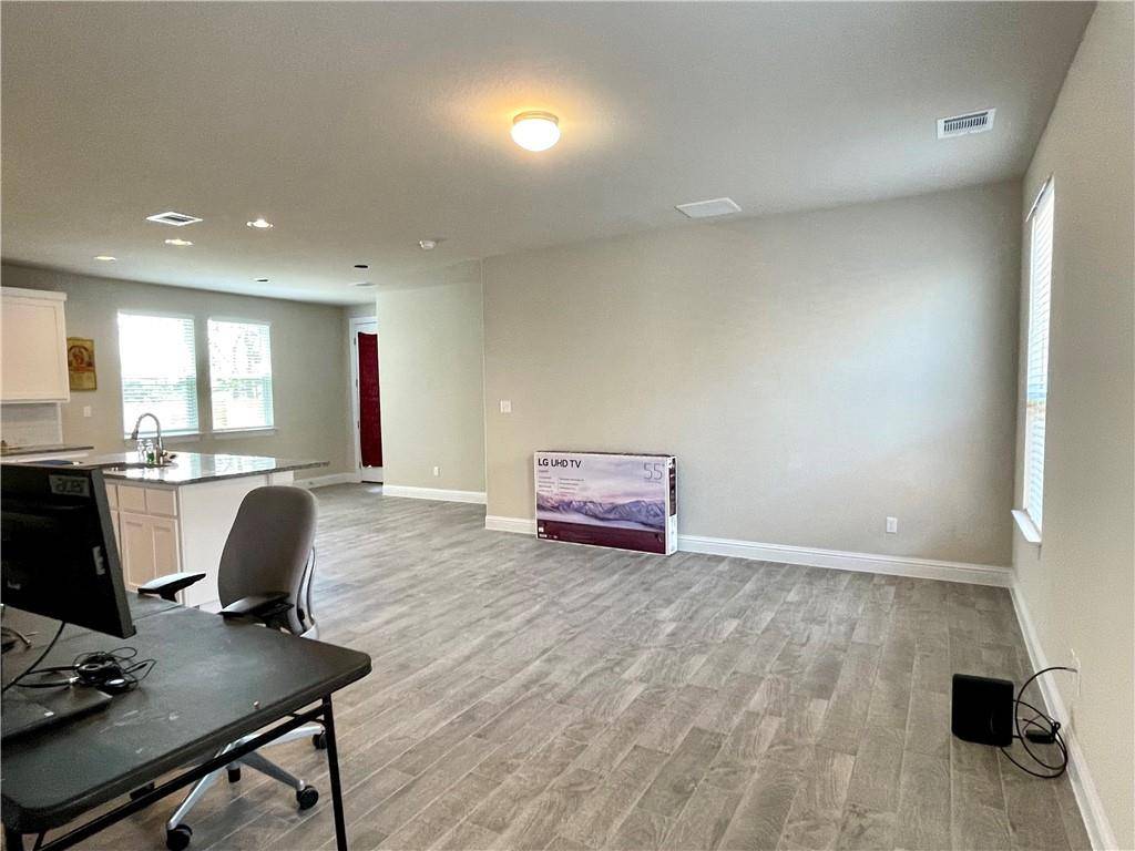 148 Riverhill DR, Georgetown, TX 78628