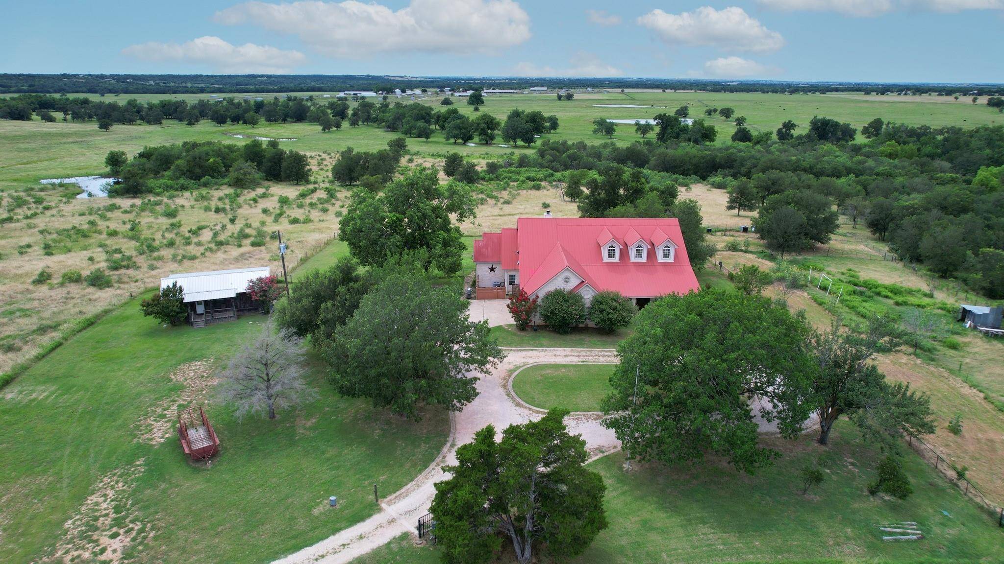 948 Upper Elgin River RD, Elgin, TX 78621