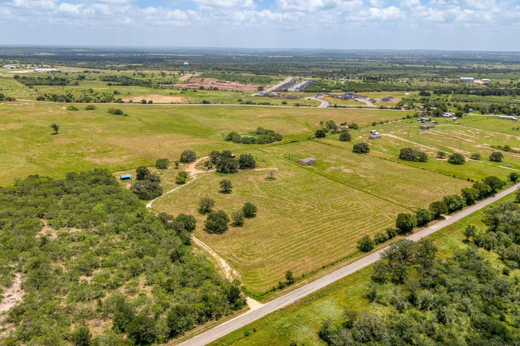 3291 Washburn RD, Luling, TX 78648