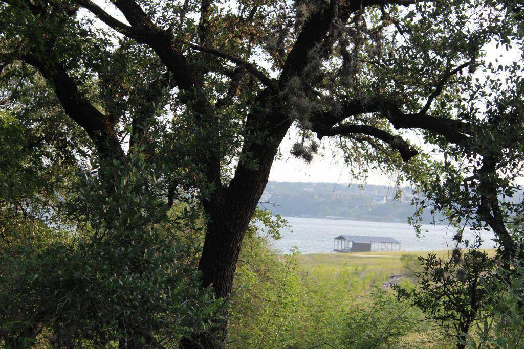 738 Deckhouse DR, Point Venture, TX 78645